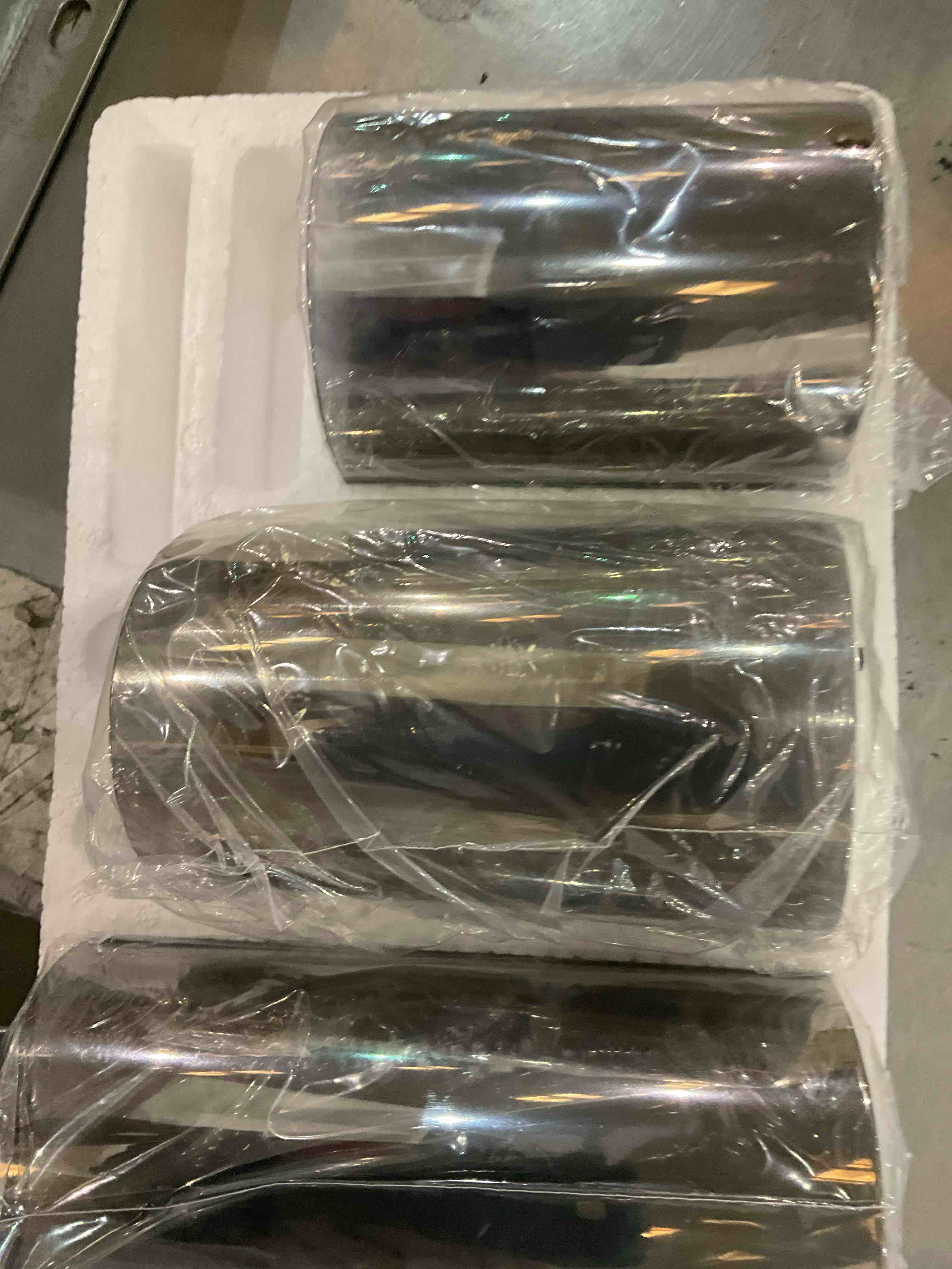 https://s3.amazonaws.com/lotting-images-prod/BargainHunt/EXS01554776_1714395322252.jpeg