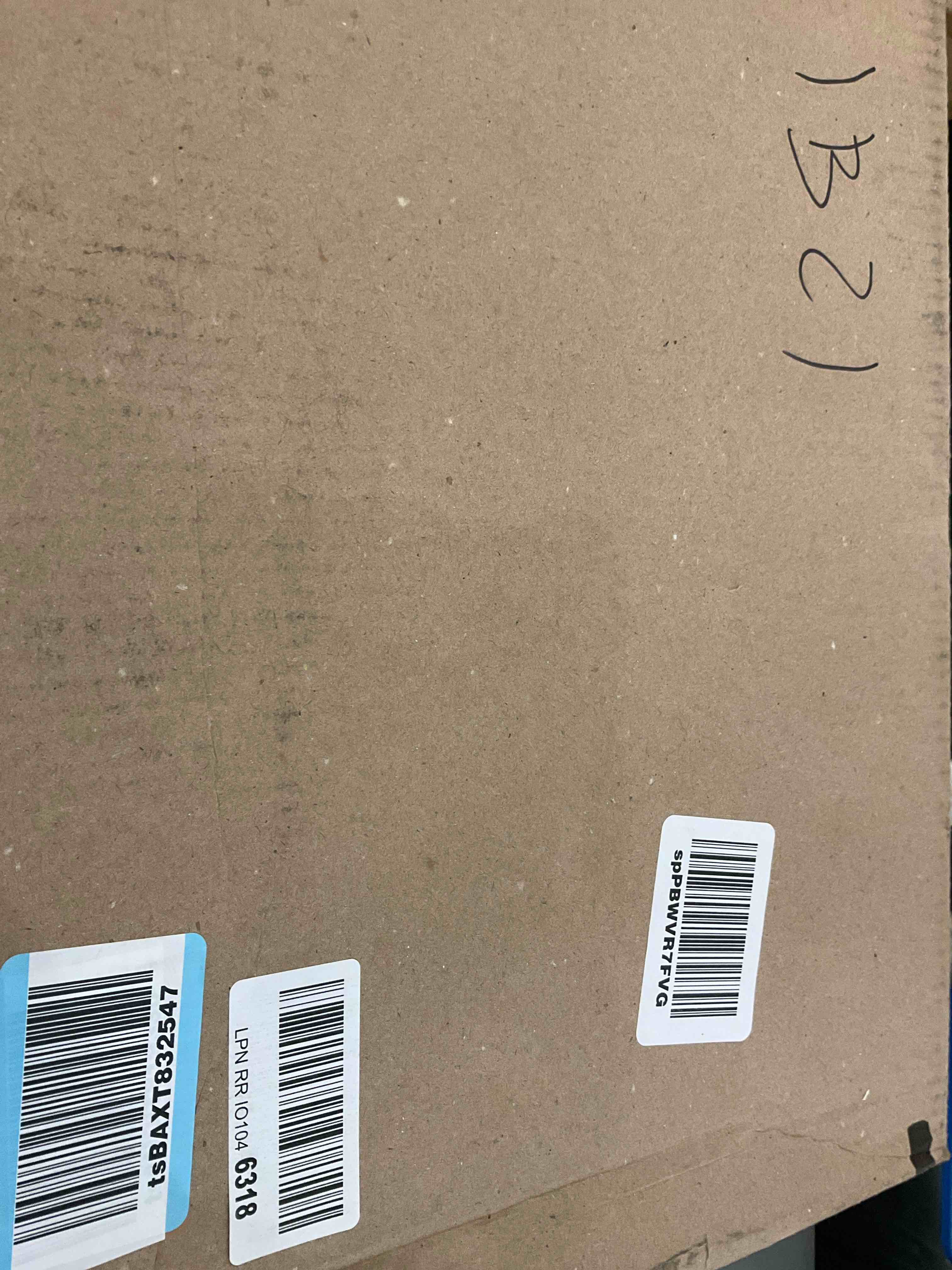 https://s3.amazonaws.com/lotting-images-prod/BargainHunt/EXS01554951_1714484260654.jpeg