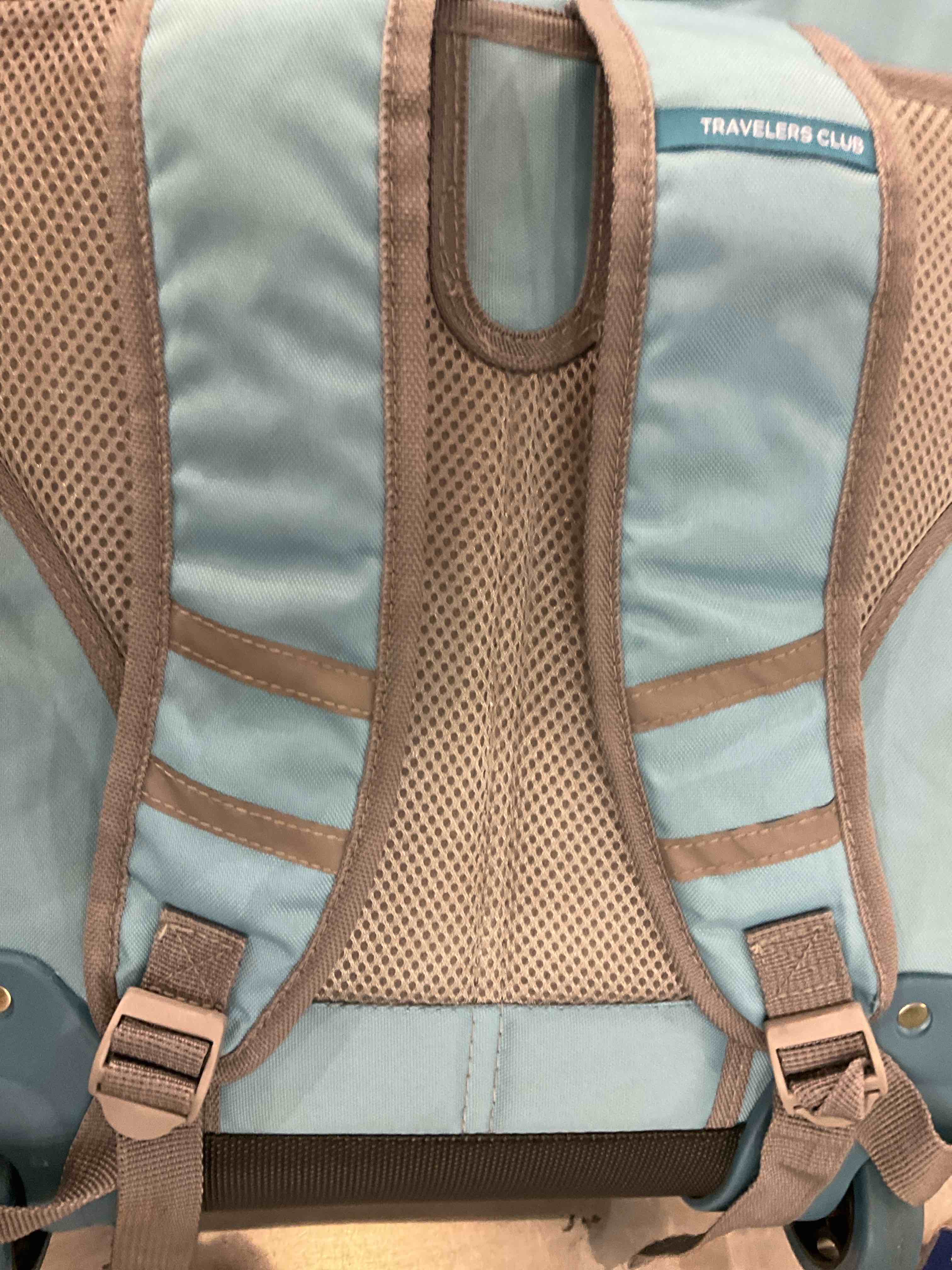 https://s3.amazonaws.com/lotting-images-prod/BargainHunt/EXS01554965_1714486781022.jpeg