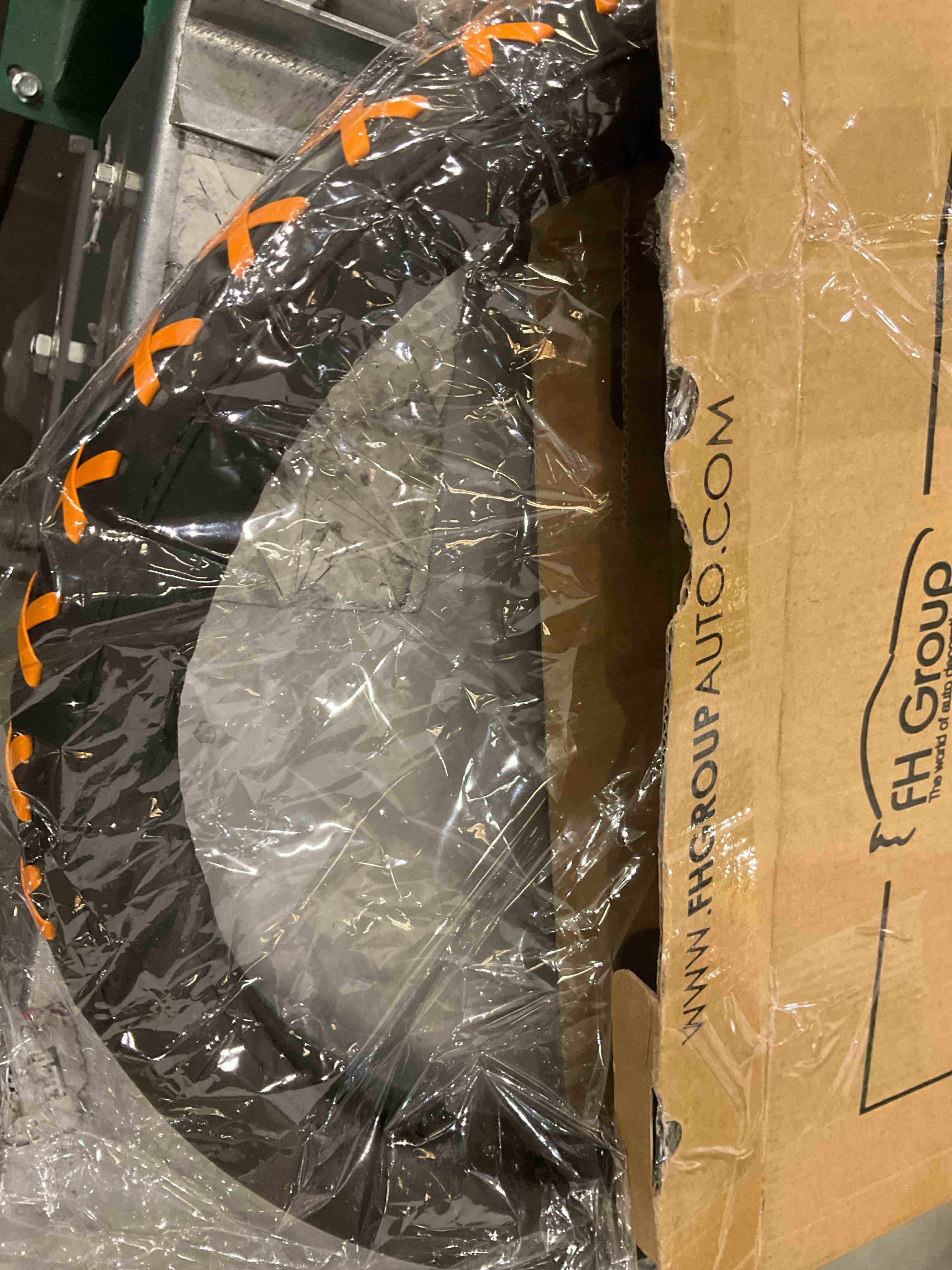 https://s3.amazonaws.com/lotting-images-prod/BargainHunt/EXS01554983_1714489837447.jpeg