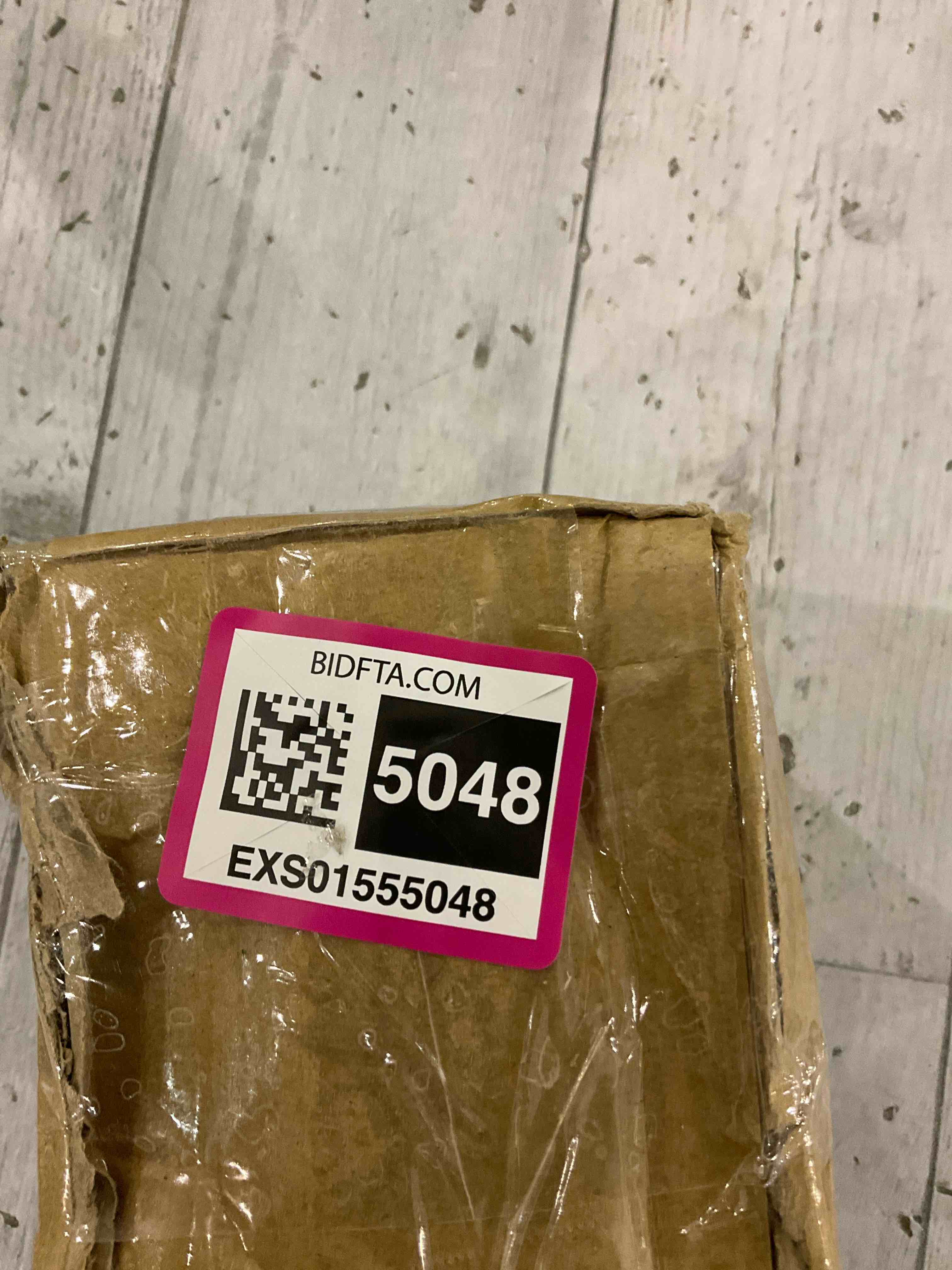 https://s3.amazonaws.com/lotting-images-prod/BargainHunt/EXS01555048_1715257468634.jpeg