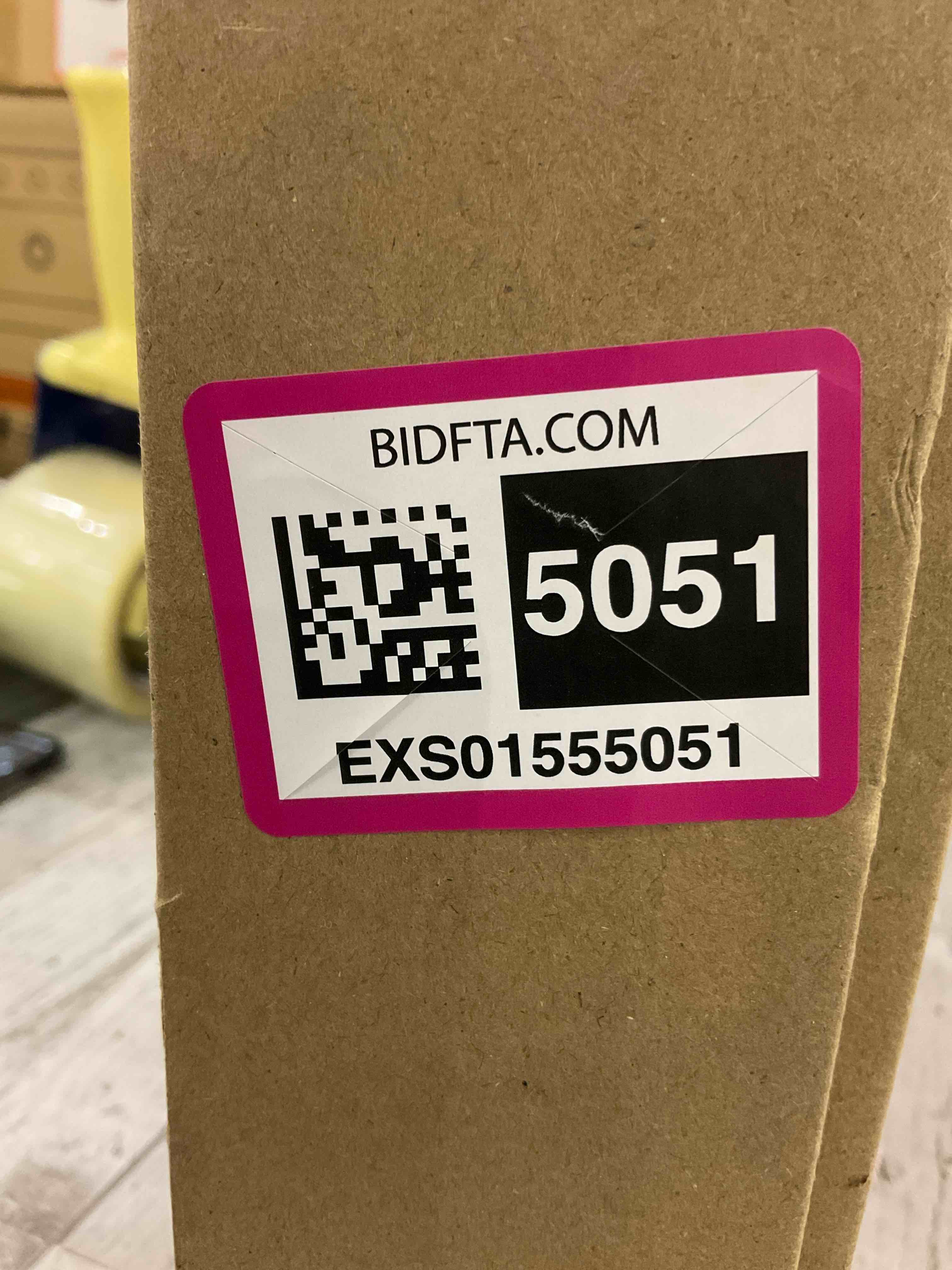 https://s3.amazonaws.com/lotting-images-prod/BargainHunt/EXS01555051_1715257869886.jpeg