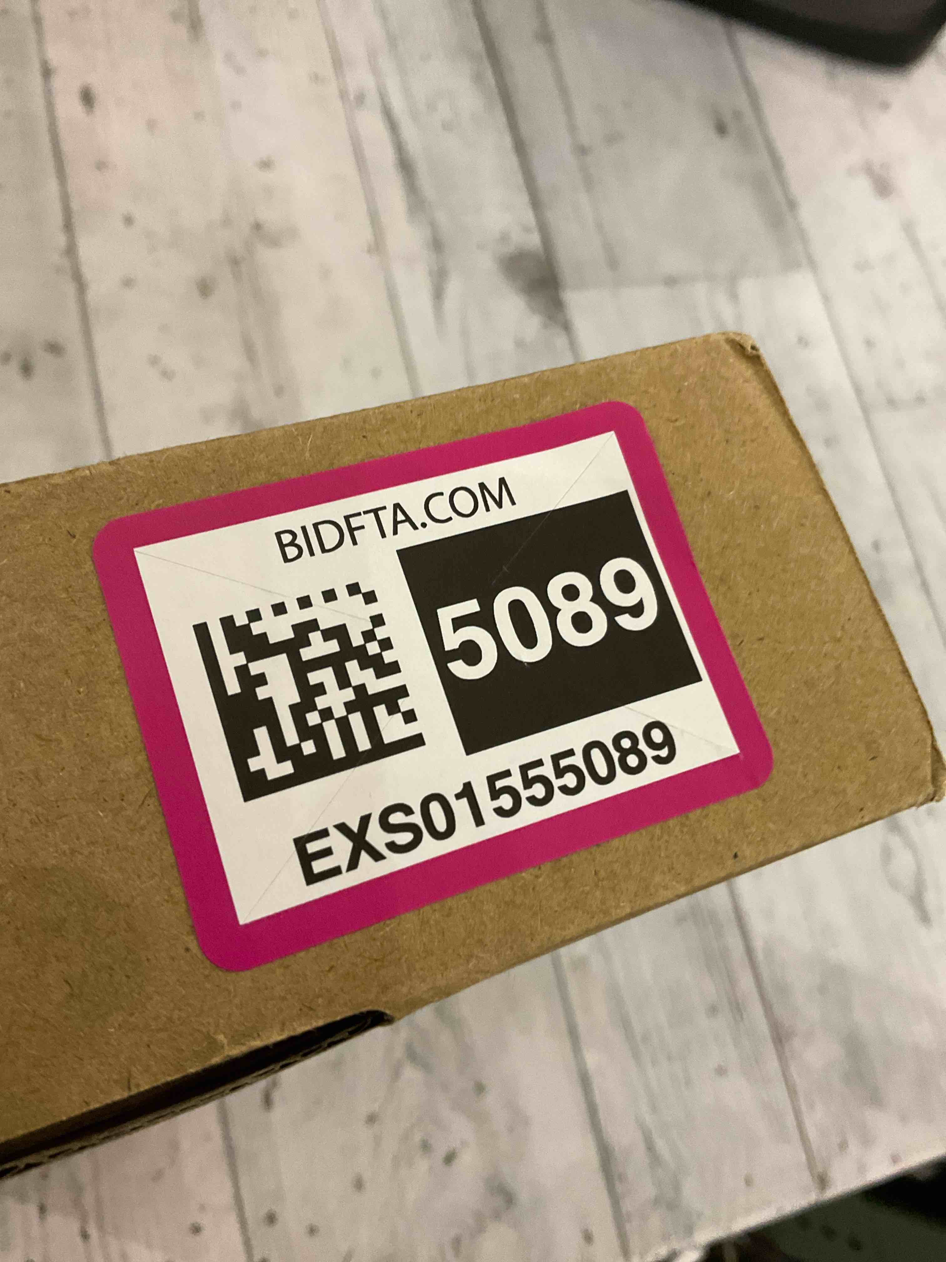https://s3.amazonaws.com/lotting-images-prod/BargainHunt/EXS01555089_1715264613683.jpeg