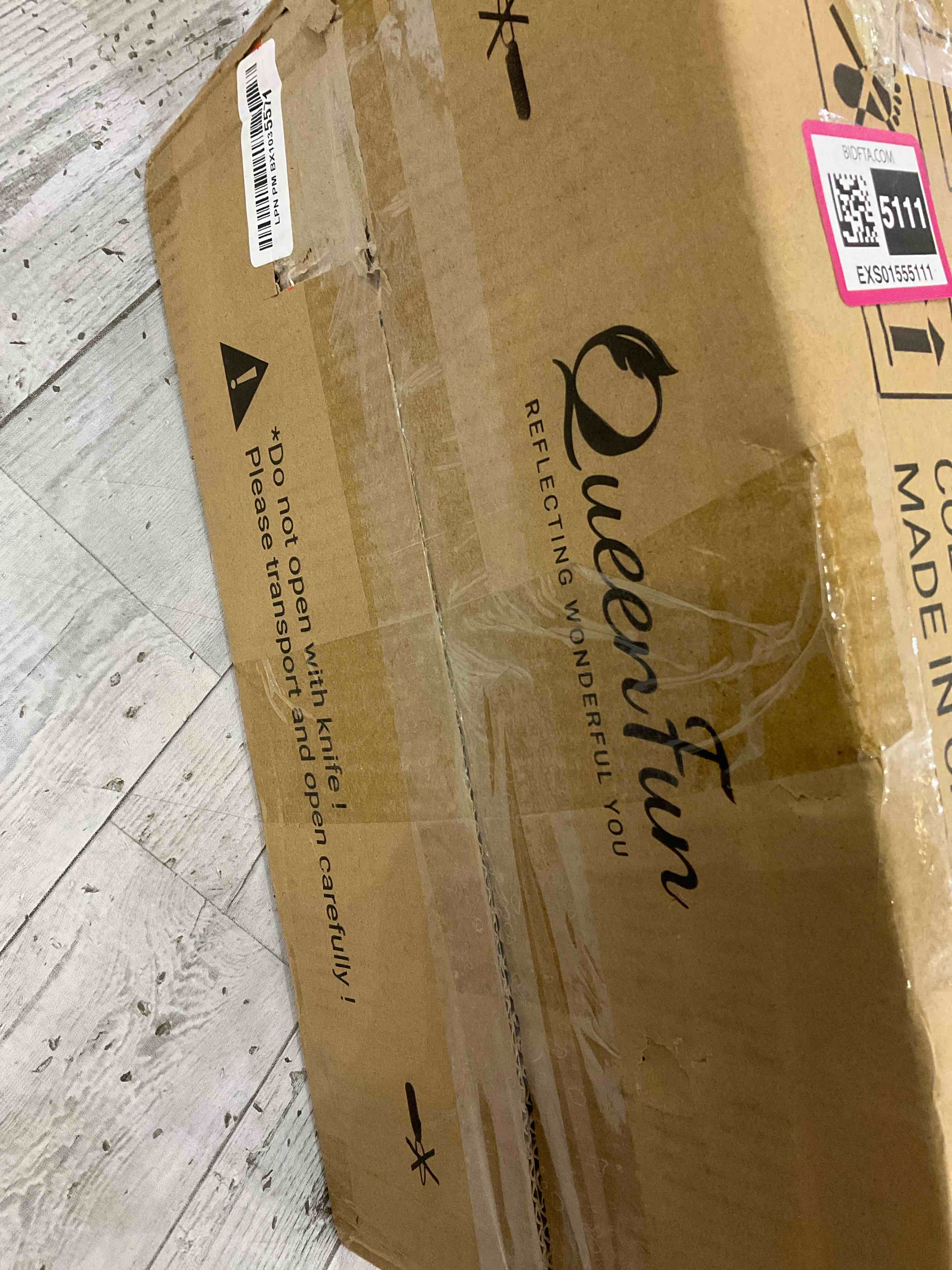 https://s3.amazonaws.com/lotting-images-prod/BargainHunt/EXS01555111_1715267209433.jpeg