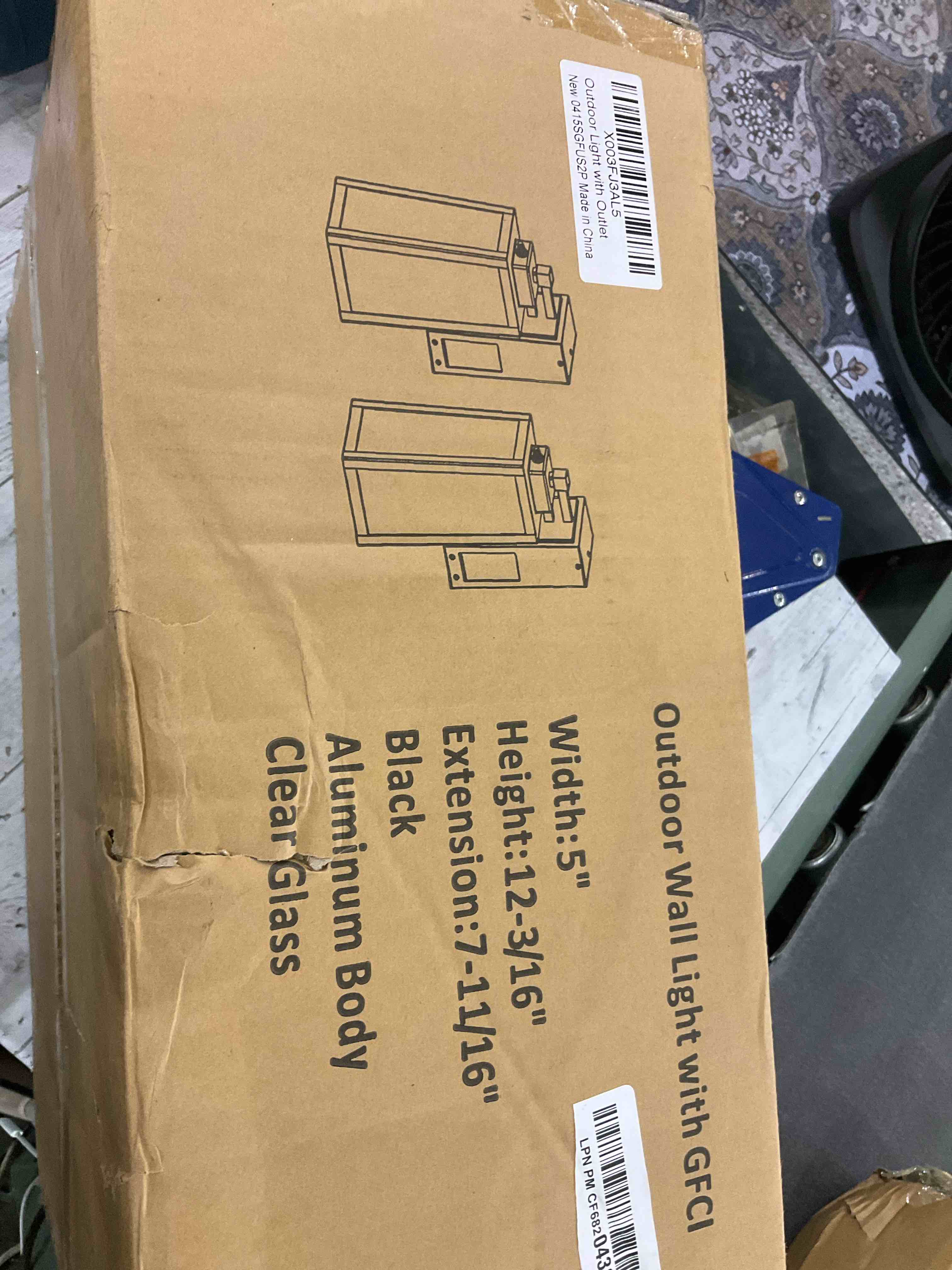 https://s3.amazonaws.com/lotting-images-prod/BargainHunt/EXS01555235_1715344093125.jpeg