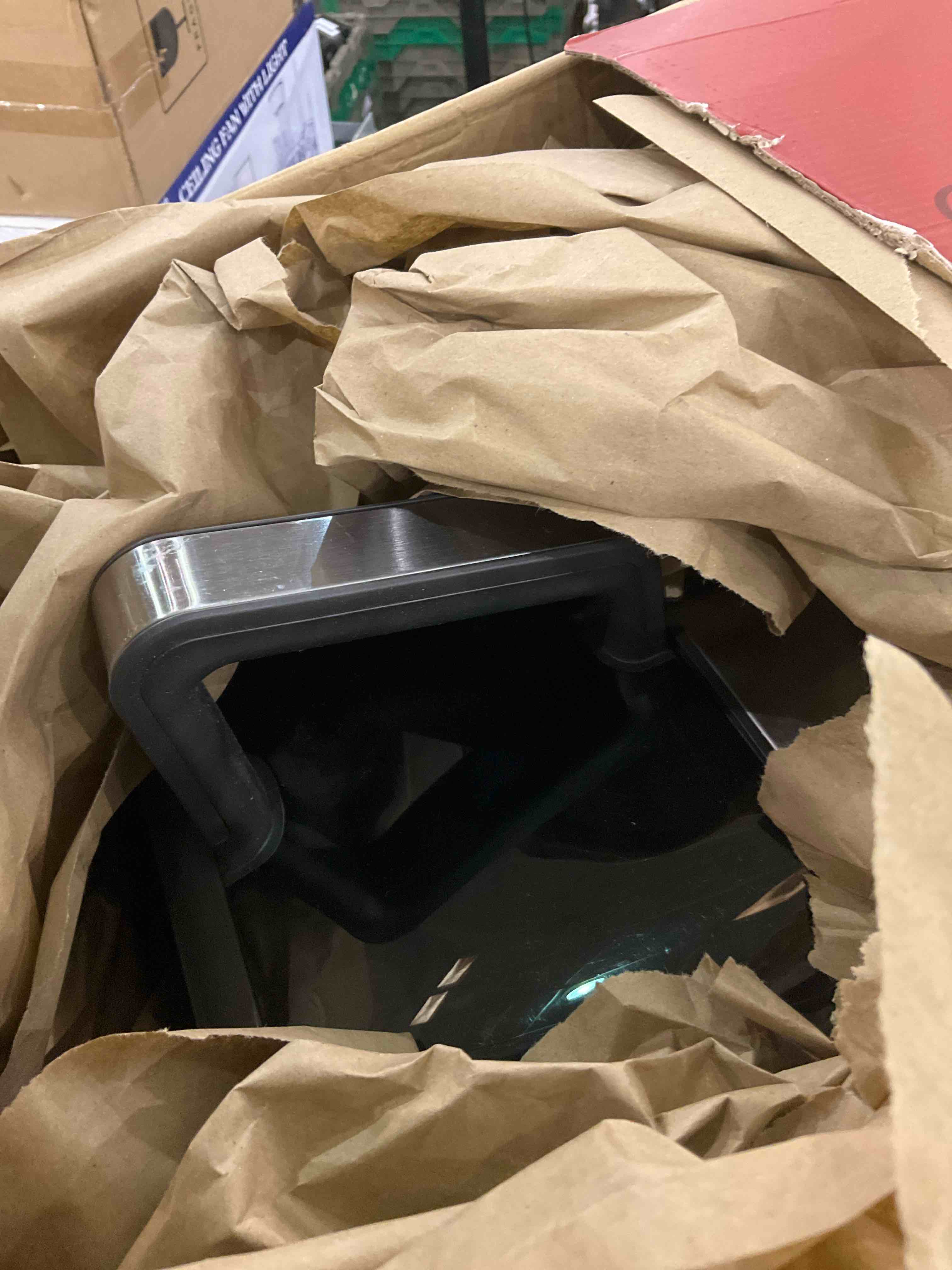 https://s3.amazonaws.com/lotting-images-prod/BargainHunt/EXS01555410_1715602930671.jpeg
