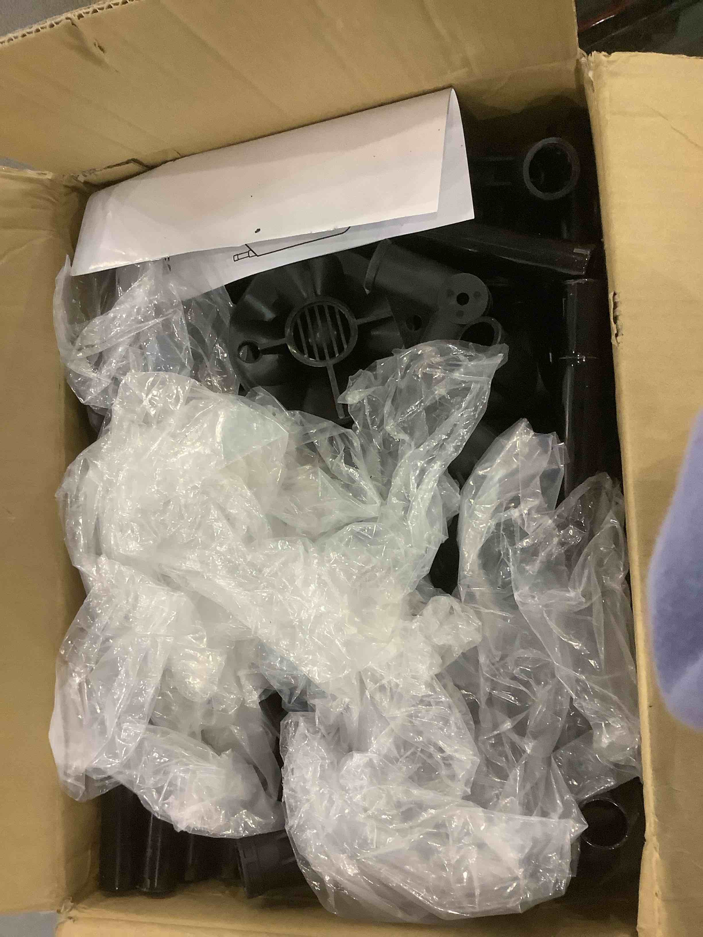 https://s3.amazonaws.com/lotting-images-prod/BargainHunt/EXS01555501_1713871230020.jpeg
