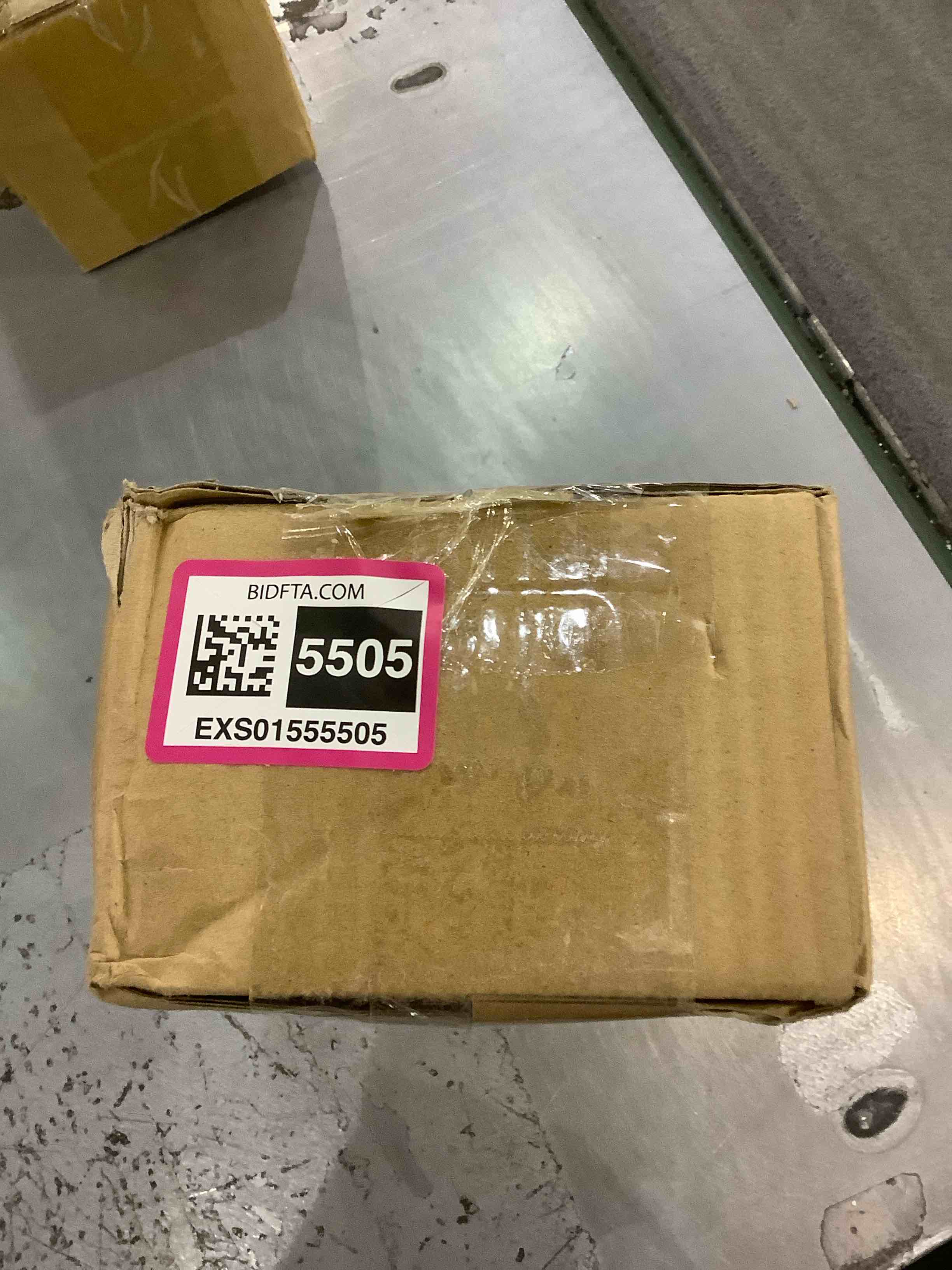 https://s3.amazonaws.com/lotting-images-prod/BargainHunt/EXS01555505_1713871567726.jpeg