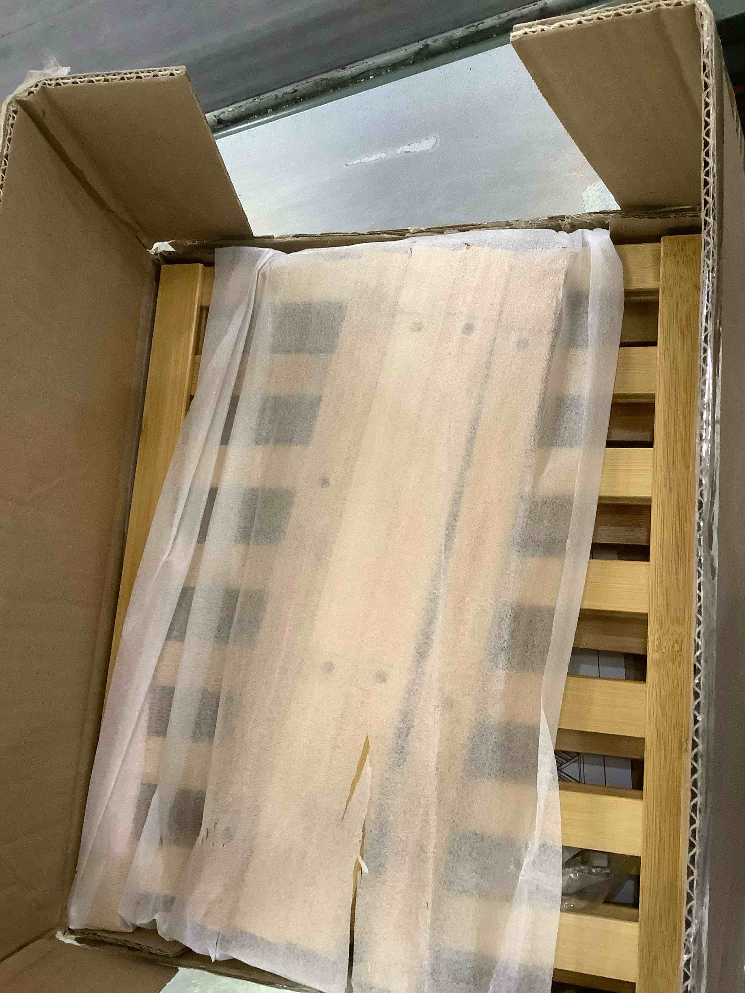 https://s3.amazonaws.com/lotting-images-prod/BargainHunt/EXS01555553_1713880333999.jpeg