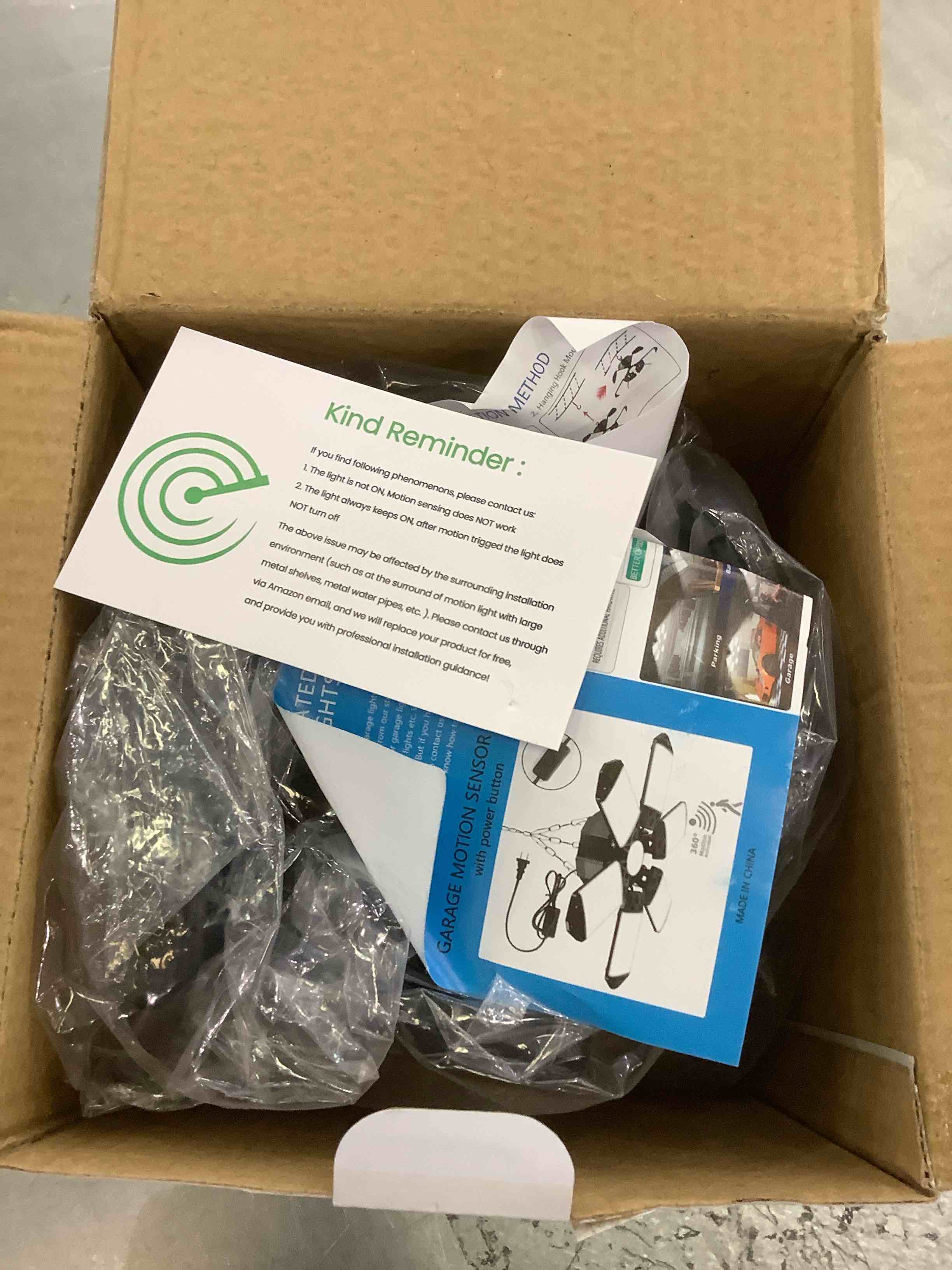 https://s3.amazonaws.com/lotting-images-prod/BargainHunt/EXS01555558_1713881385606.jpeg