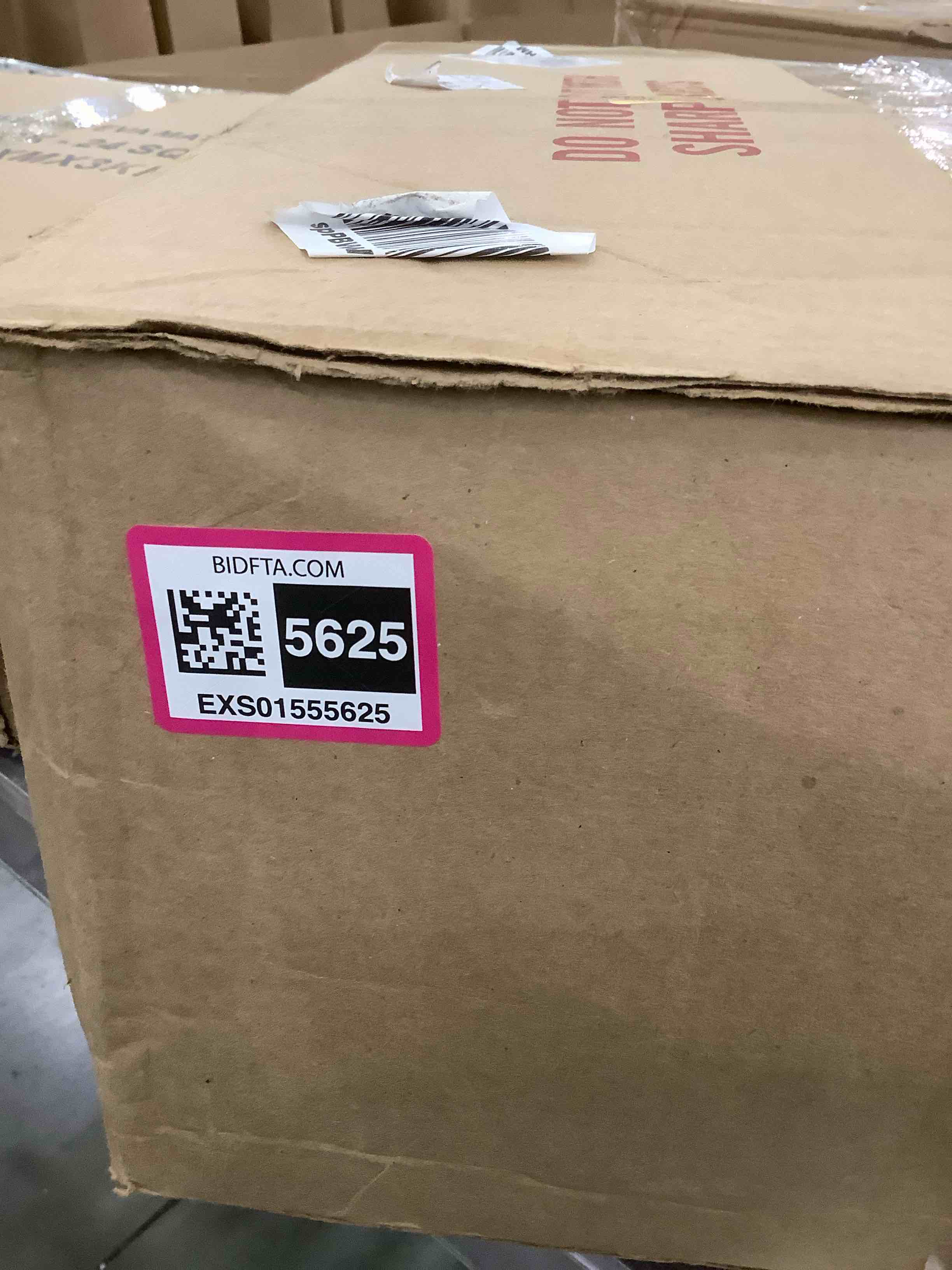 https://s3.amazonaws.com/lotting-images-prod/BargainHunt/EXS01555625_1713892453659.jpeg