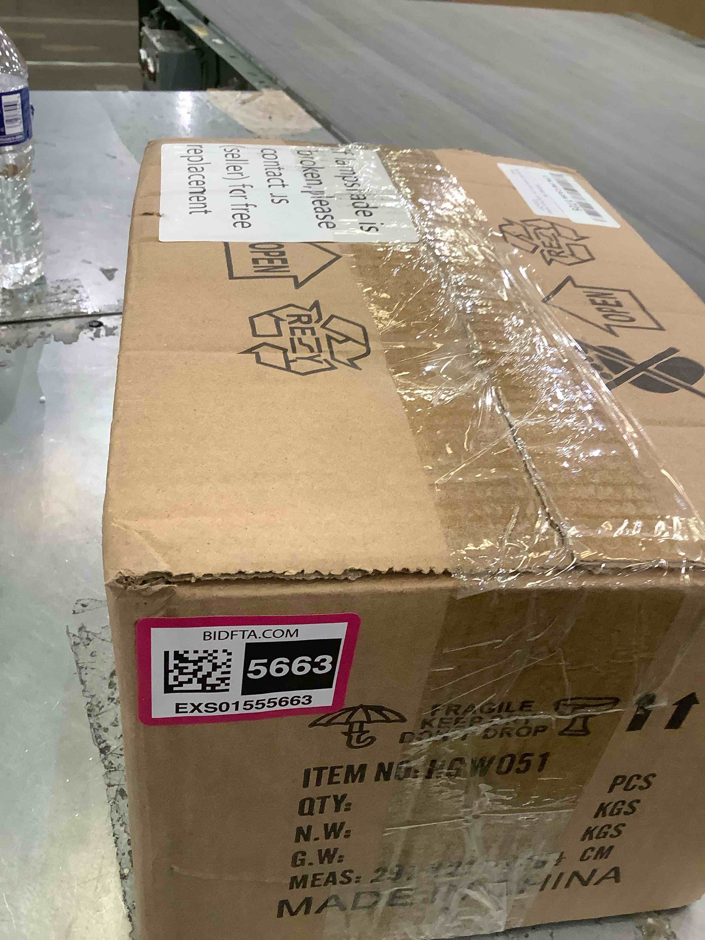 https://s3.amazonaws.com/lotting-images-prod/BargainHunt/EXS01555663_1713898191822.jpeg