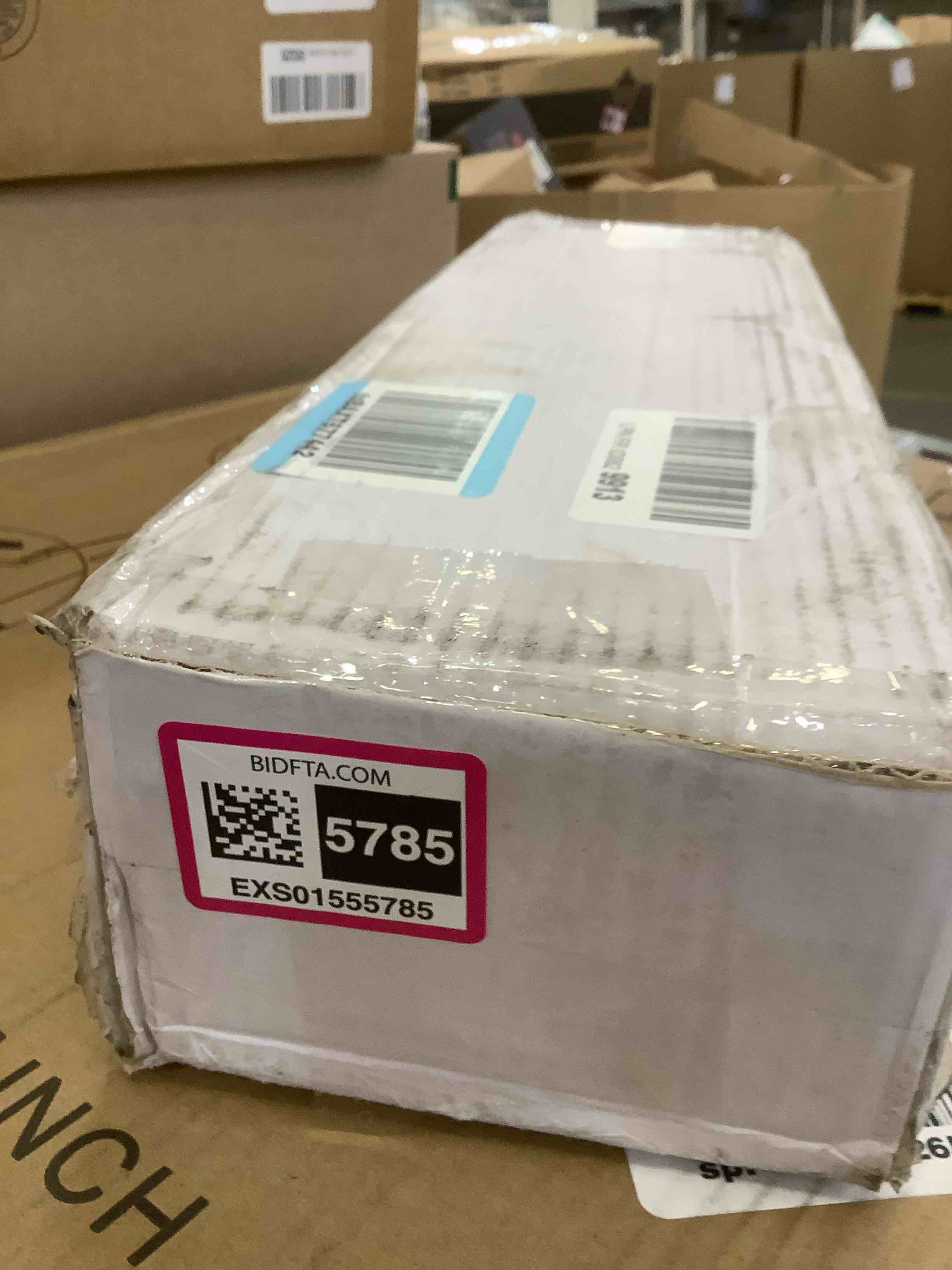 https://s3.amazonaws.com/lotting-images-prod/BargainHunt/EXS01555785_1714059774487.jpeg