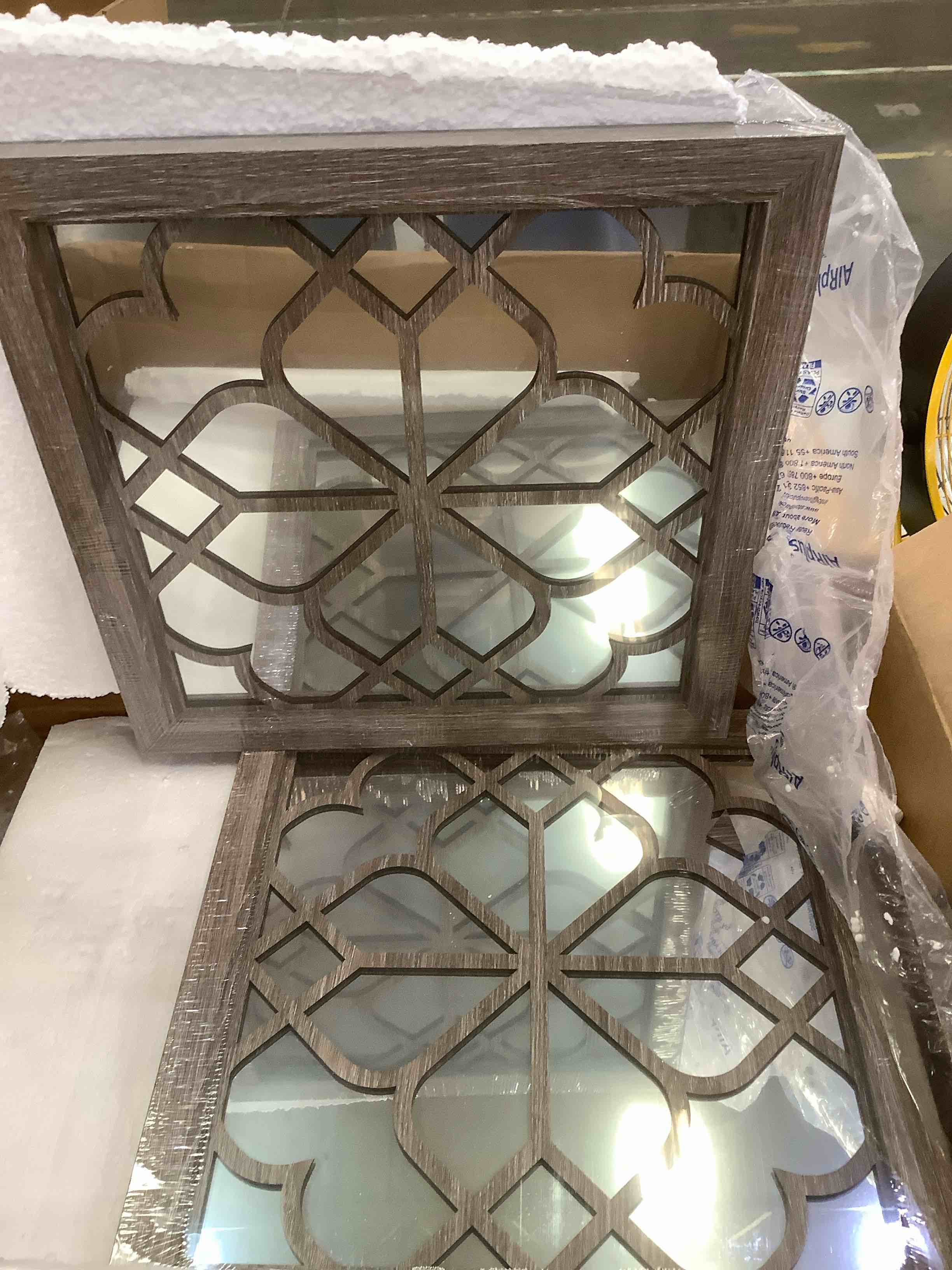 https://s3.amazonaws.com/lotting-images-prod/BargainHunt/EXS01555806_1714064750568.jpeg