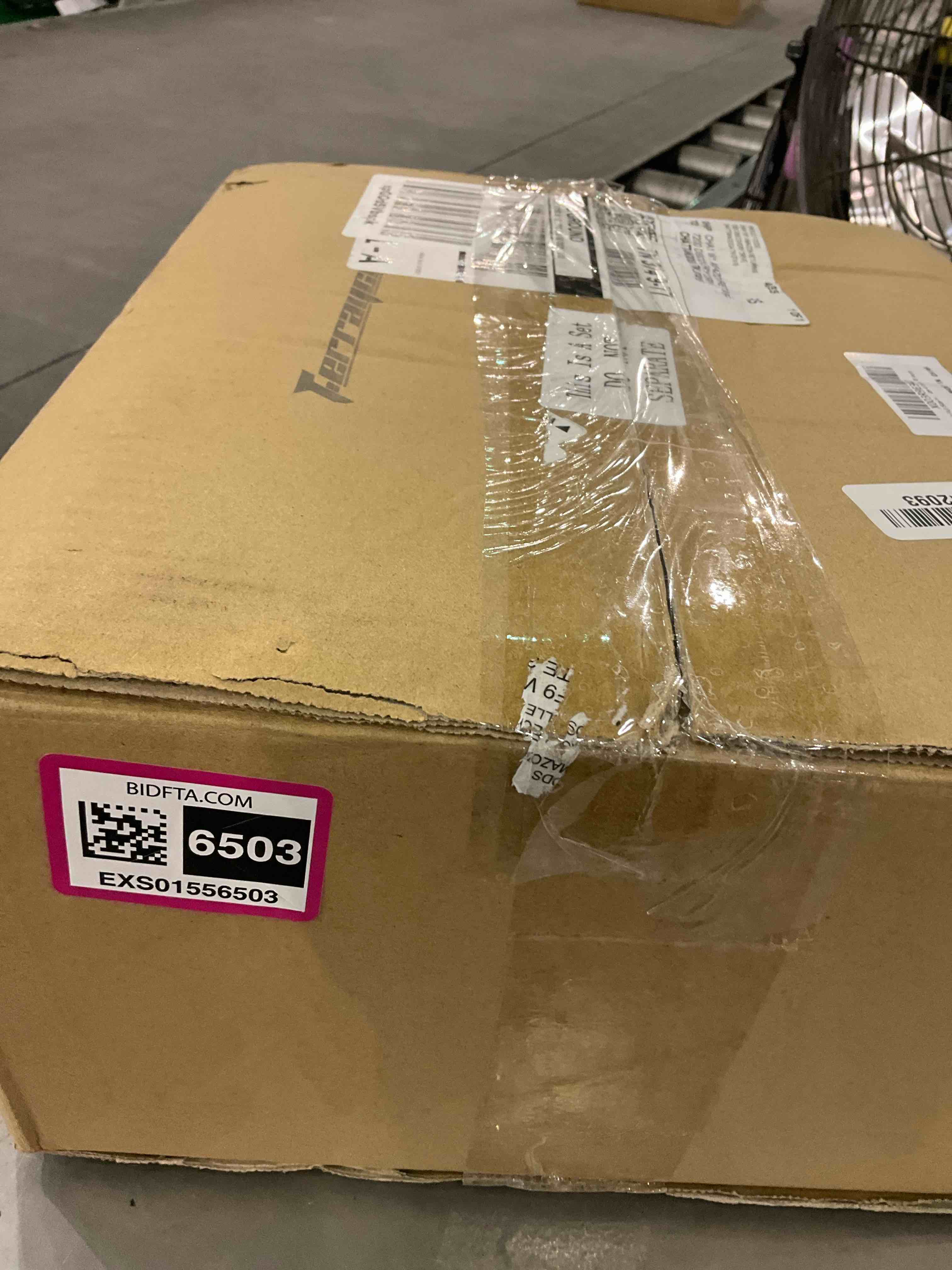 https://s3.amazonaws.com/lotting-images-prod/BargainHunt/EXS01556503_1714735044487.jpeg
