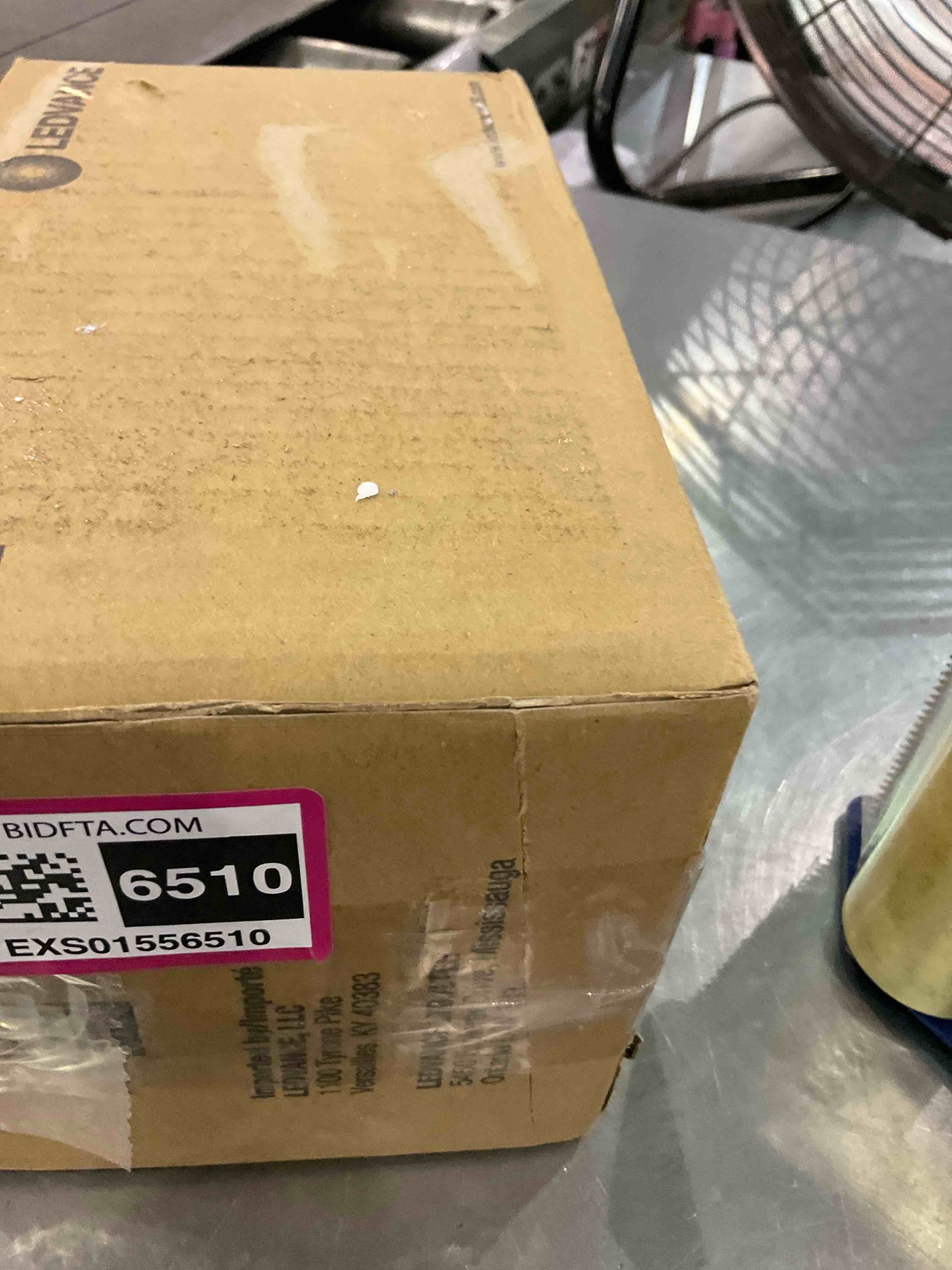 https://s3.amazonaws.com/lotting-images-prod/BargainHunt/EXS01556510_1714735613001.jpeg