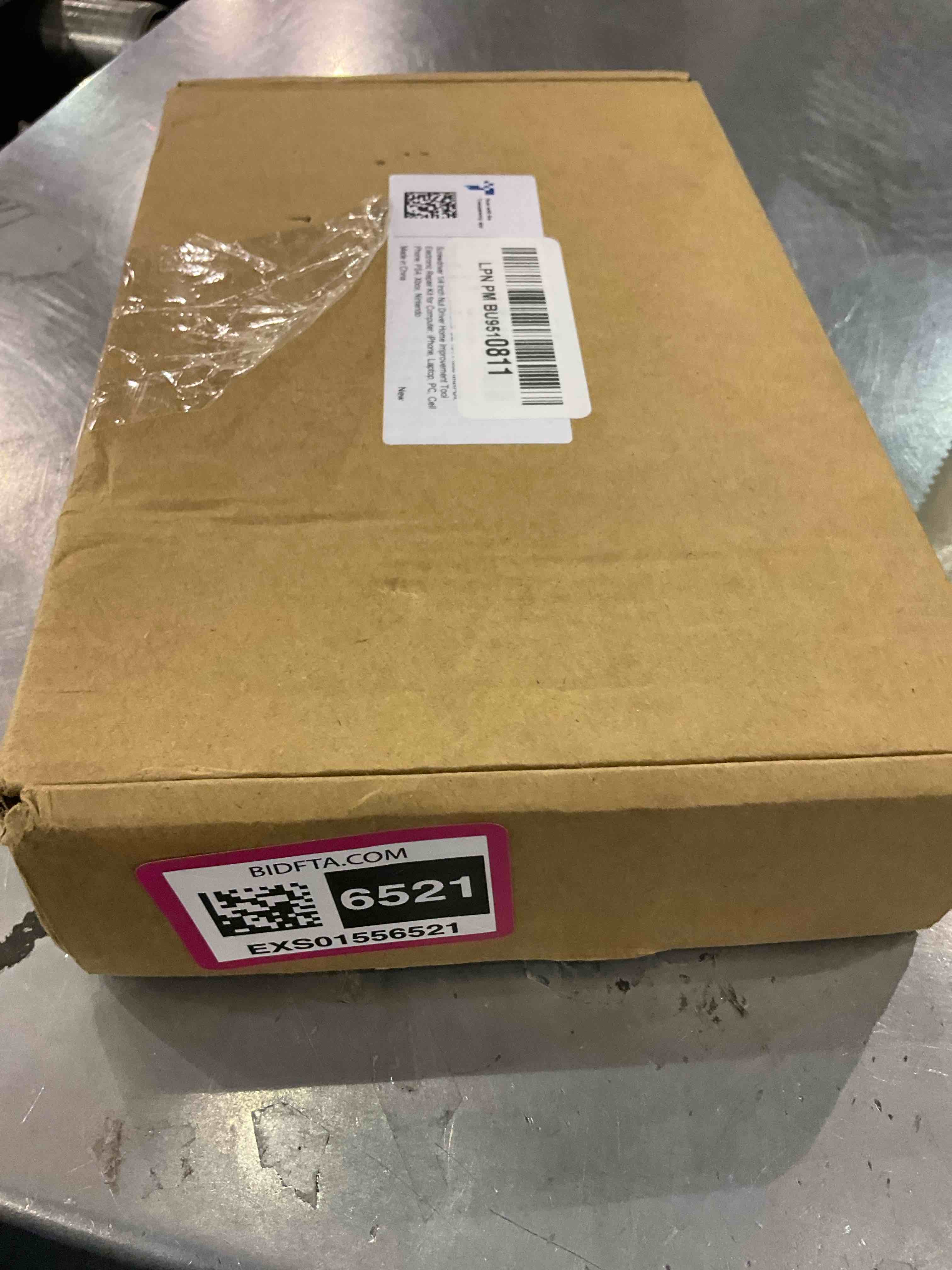 https://s3.amazonaws.com/lotting-images-prod/BargainHunt/EXS01556521_1714736506290.jpeg