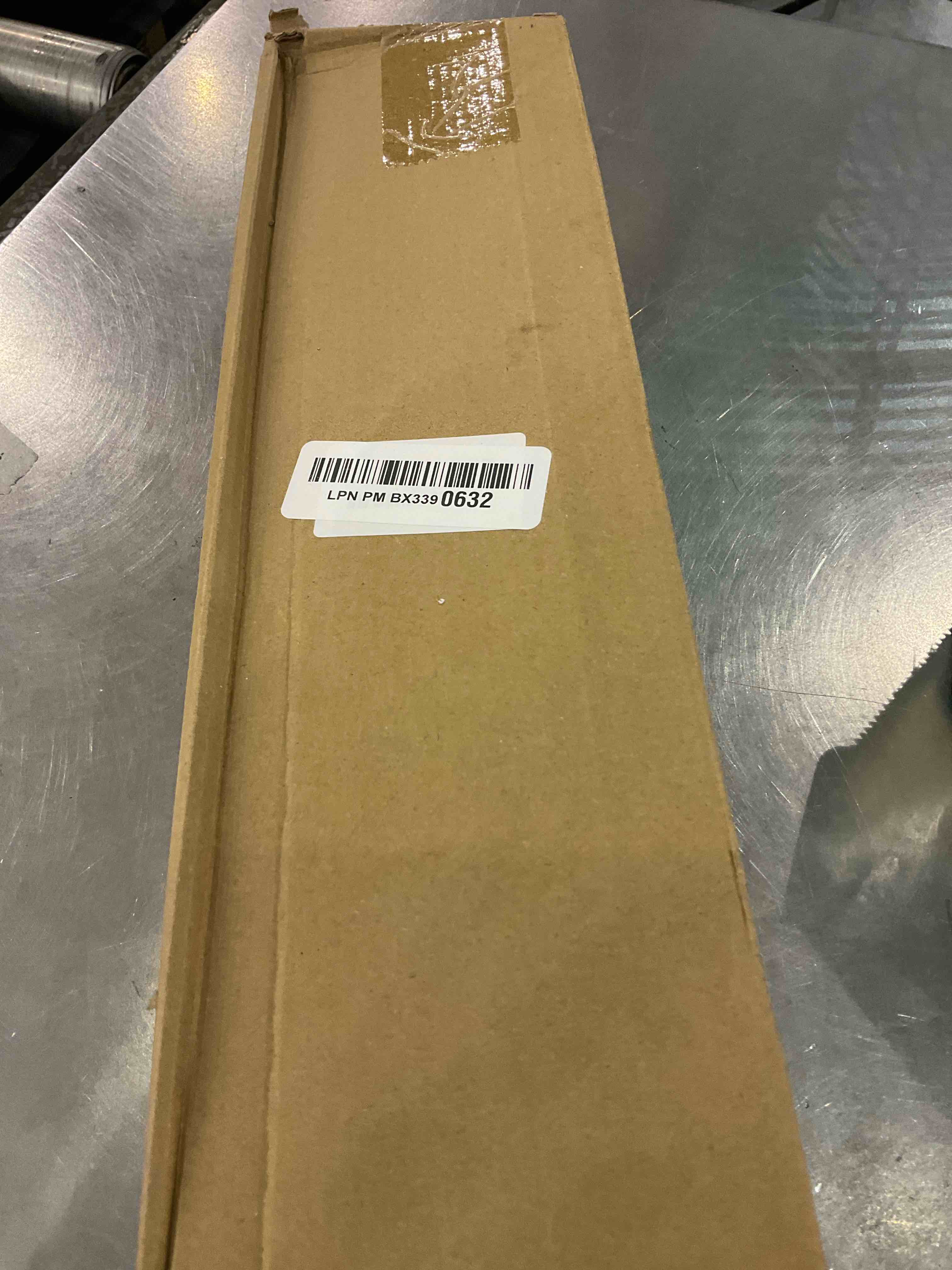 https://s3.amazonaws.com/lotting-images-prod/BargainHunt/EXS01556522_1714736539726.jpeg