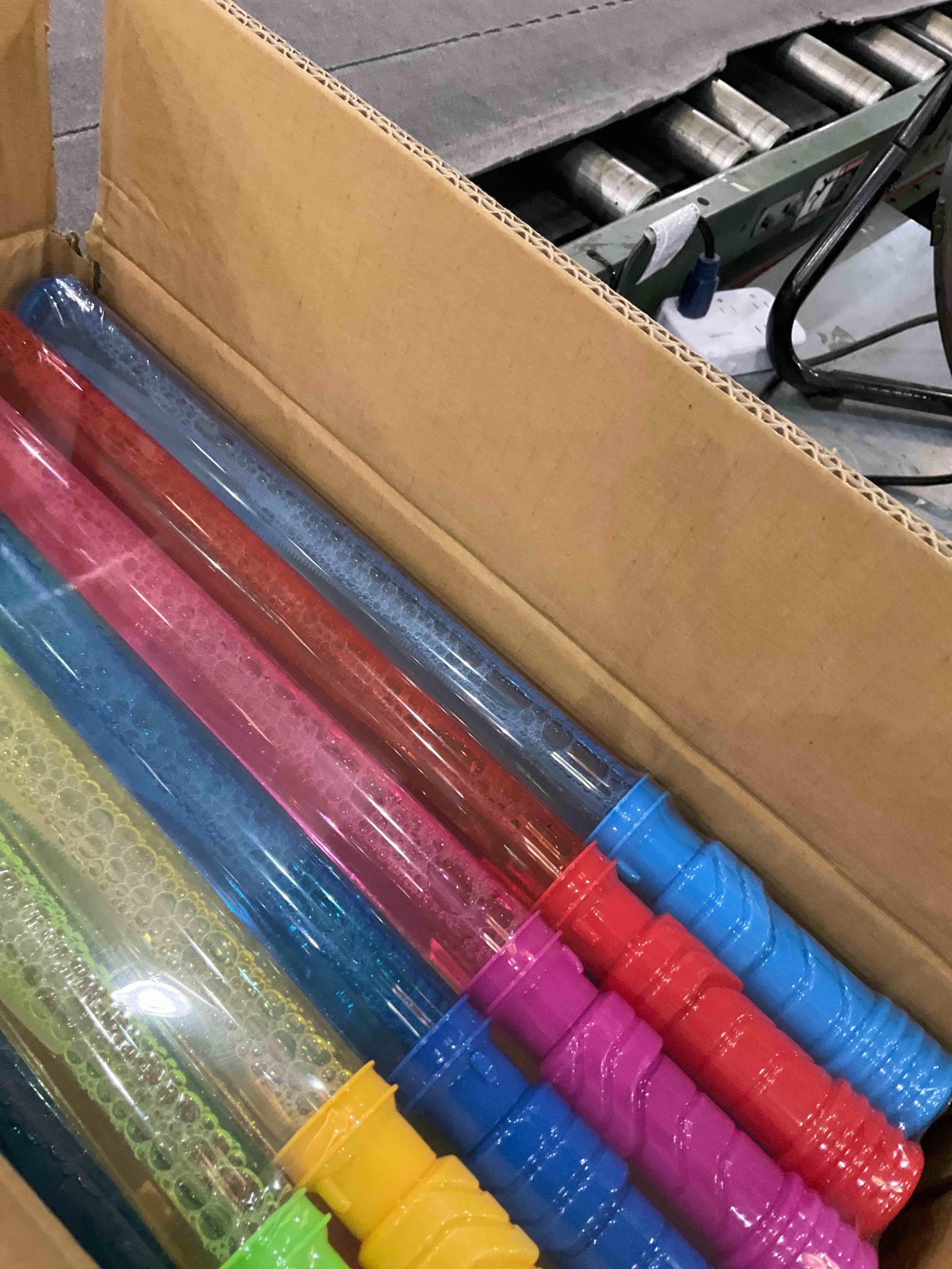 https://s3.amazonaws.com/lotting-images-prod/BargainHunt/EXS01556779_1715019745539.jpeg