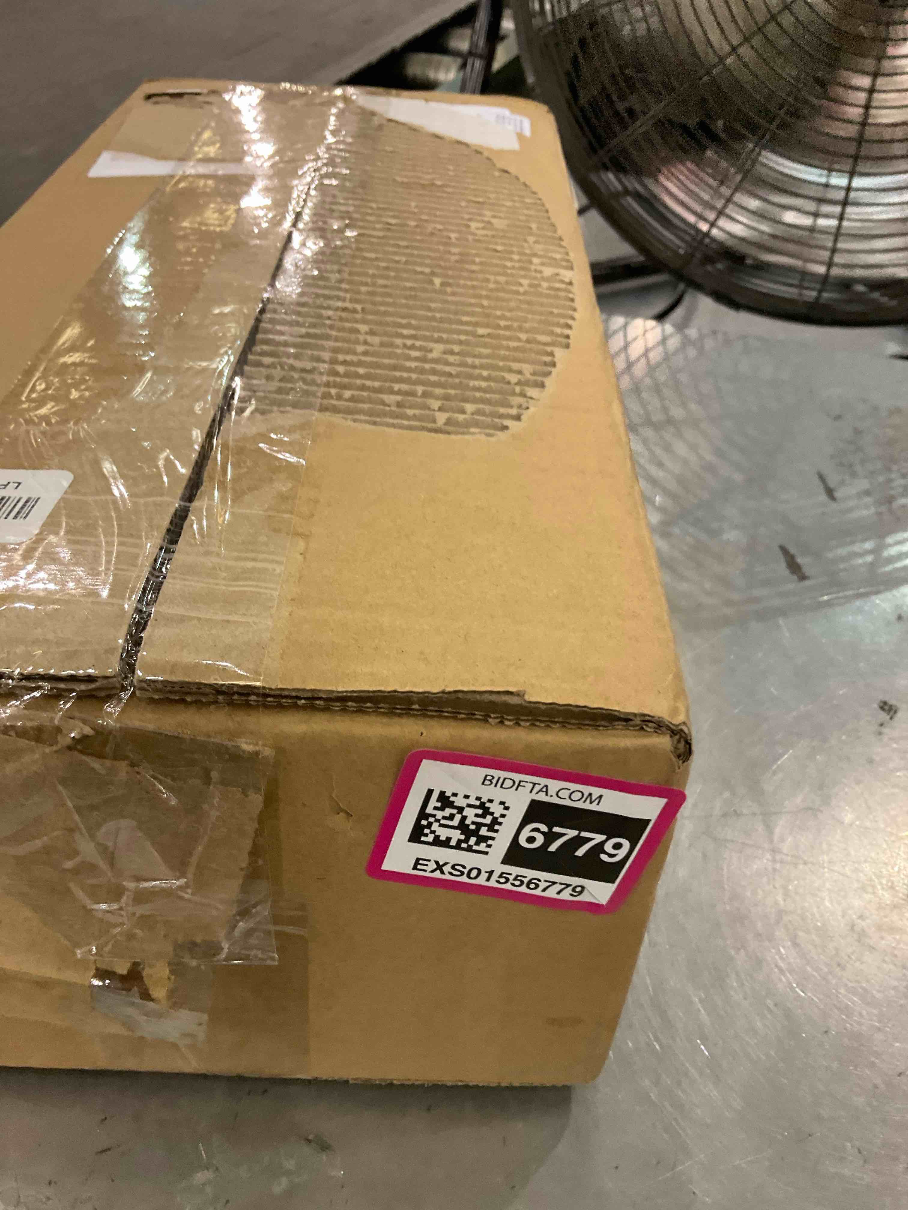 https://s3.amazonaws.com/lotting-images-prod/BargainHunt/EXS01556779_1715019788626.jpeg
