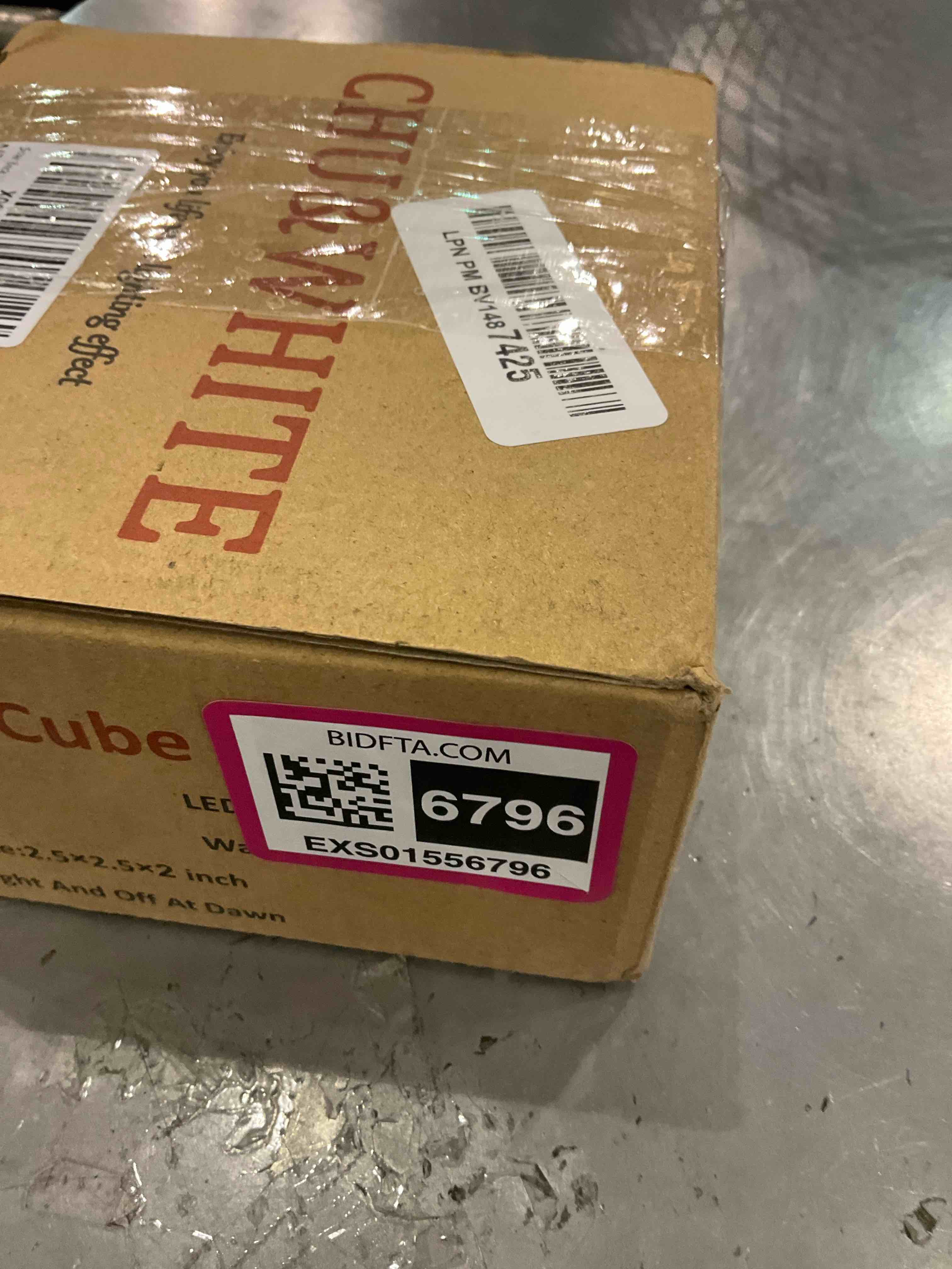 https://s3.amazonaws.com/lotting-images-prod/BargainHunt/EXS01556796_1715083752190.jpeg
