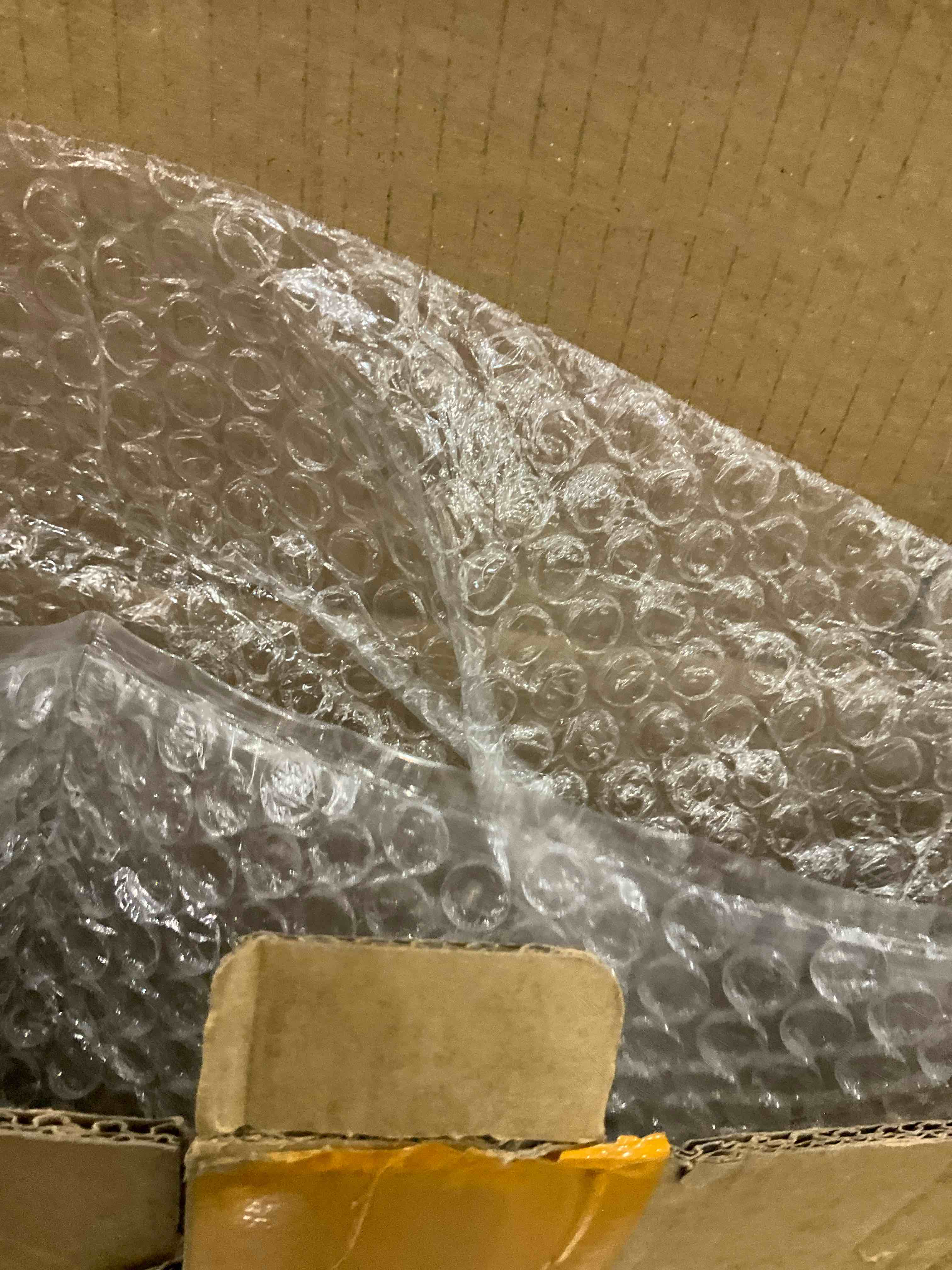 https://s3.amazonaws.com/lotting-images-prod/BargainHunt/EXS01556805_1715084318141.jpeg