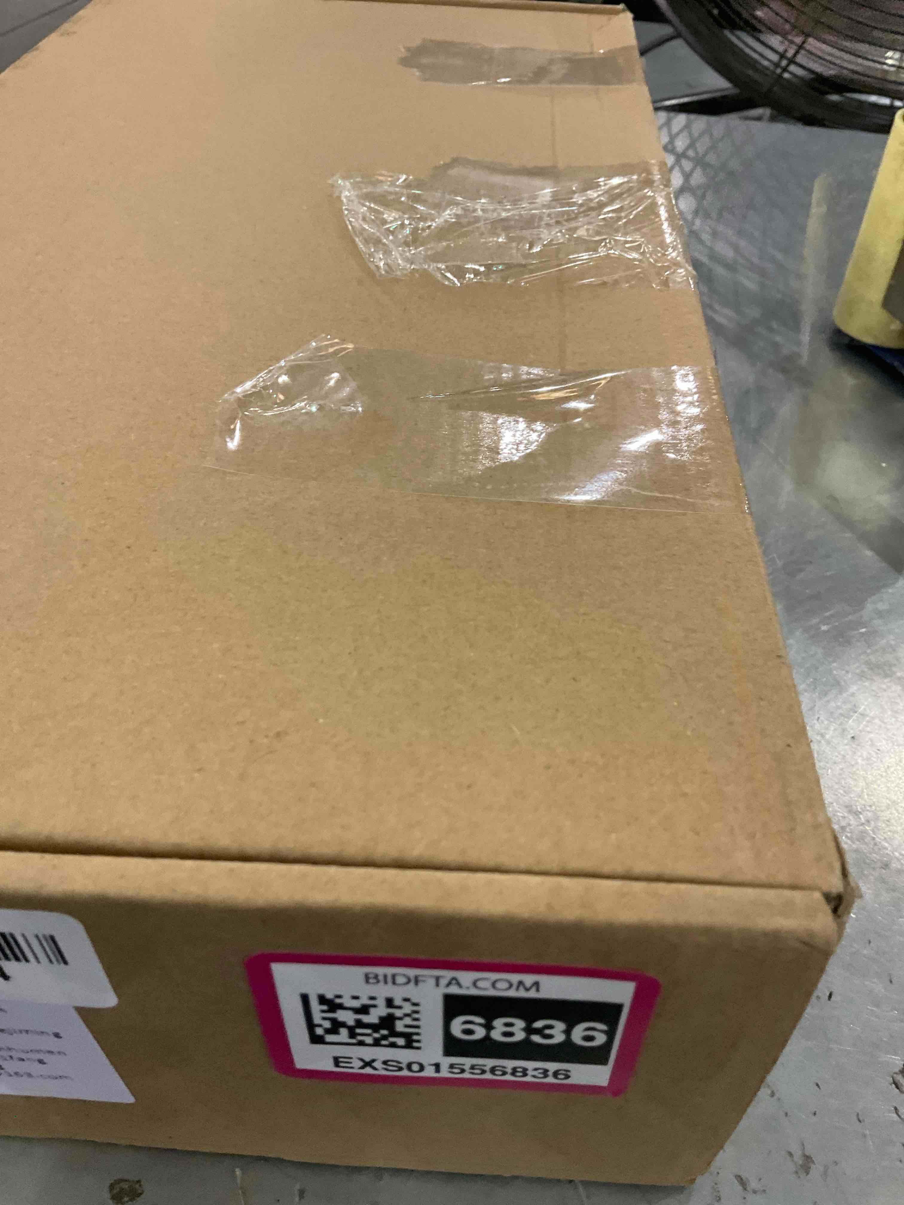 https://s3.amazonaws.com/lotting-images-prod/BargainHunt/EXS01556836_1715088242133.jpeg