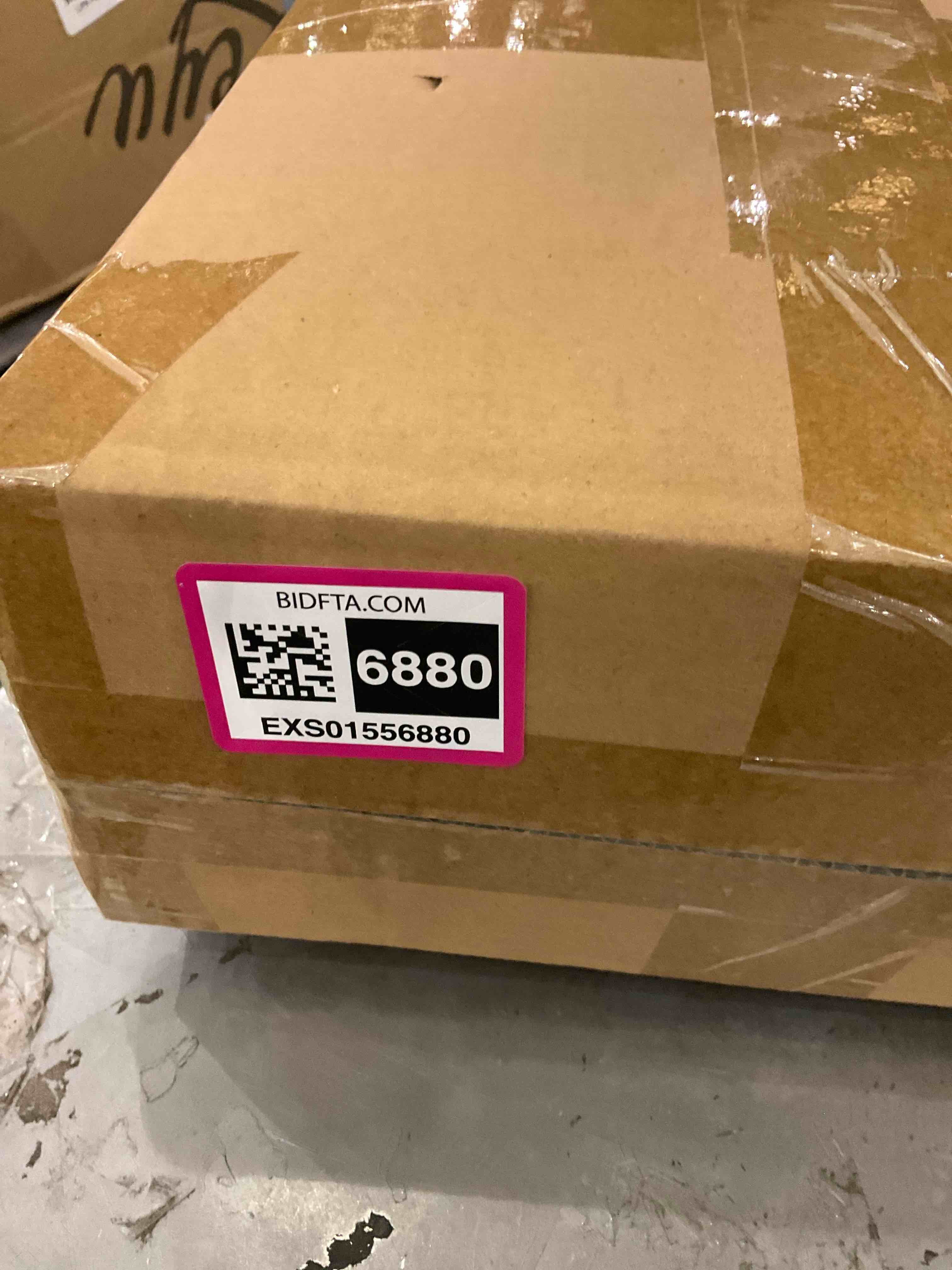 https://s3.amazonaws.com/lotting-images-prod/BargainHunt/EXS01556880_1715092892155.jpeg