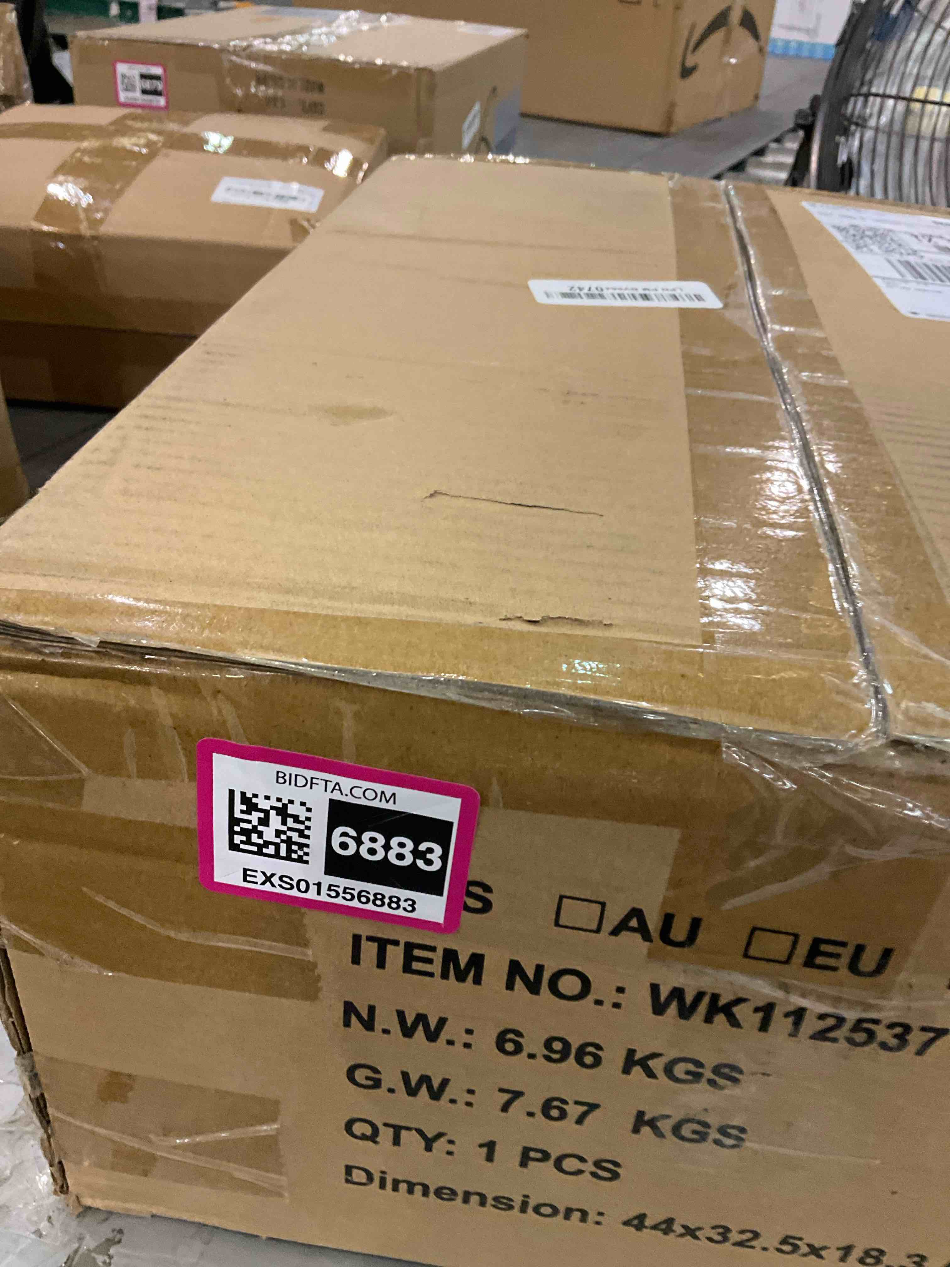 https://s3.amazonaws.com/lotting-images-prod/BargainHunt/EXS01556883_1715093052817.jpeg
