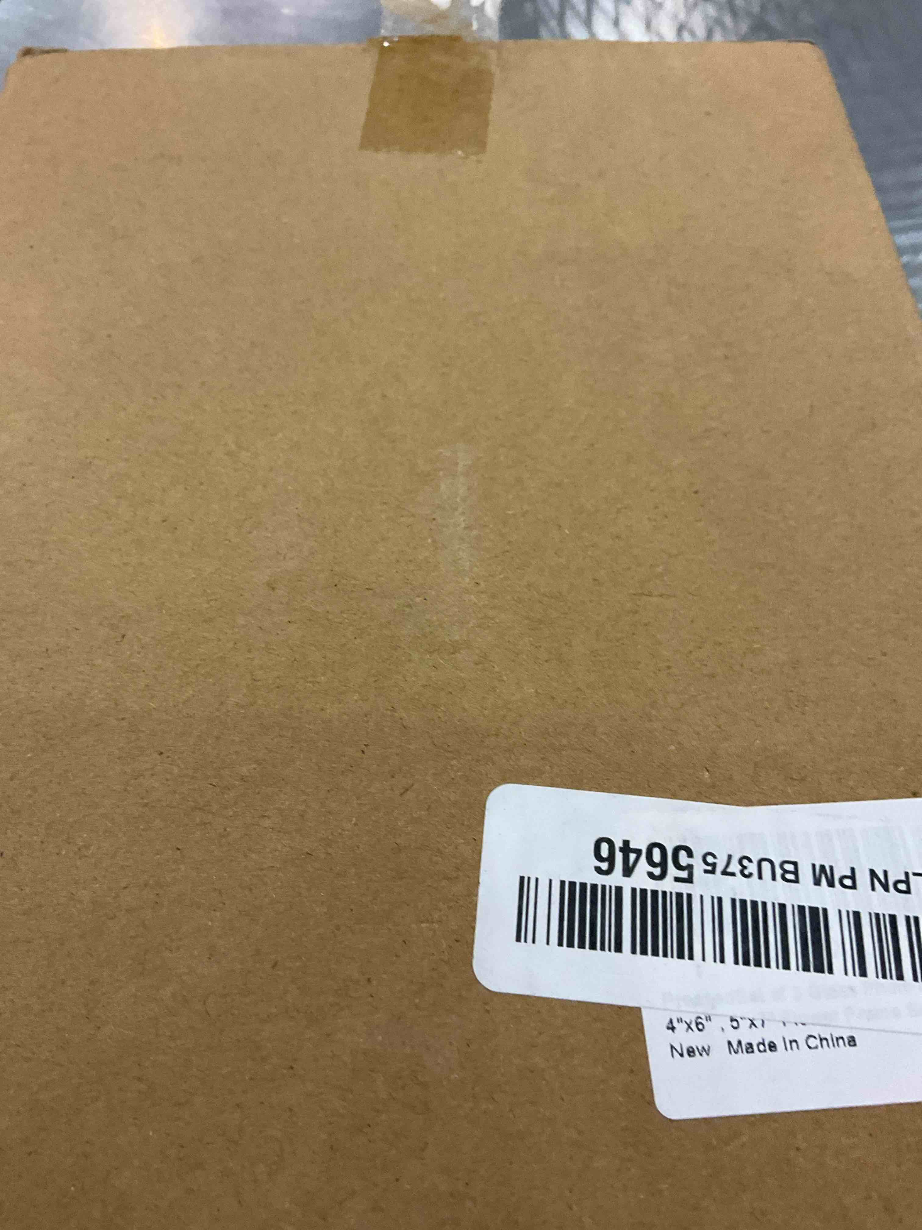https://s3.amazonaws.com/lotting-images-prod/BargainHunt/EXS01556889_1715094082700.jpeg