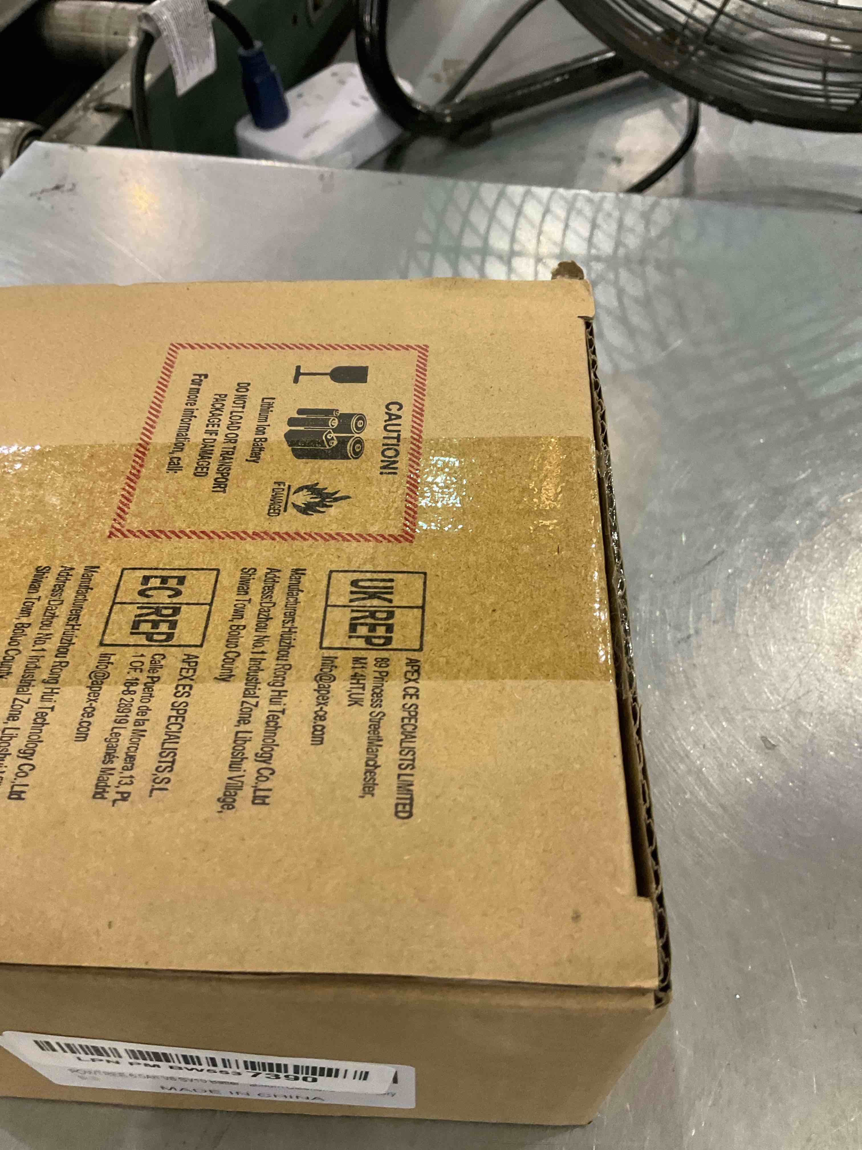 https://s3.amazonaws.com/lotting-images-prod/BargainHunt/EXS01556903_1715094860738.jpeg