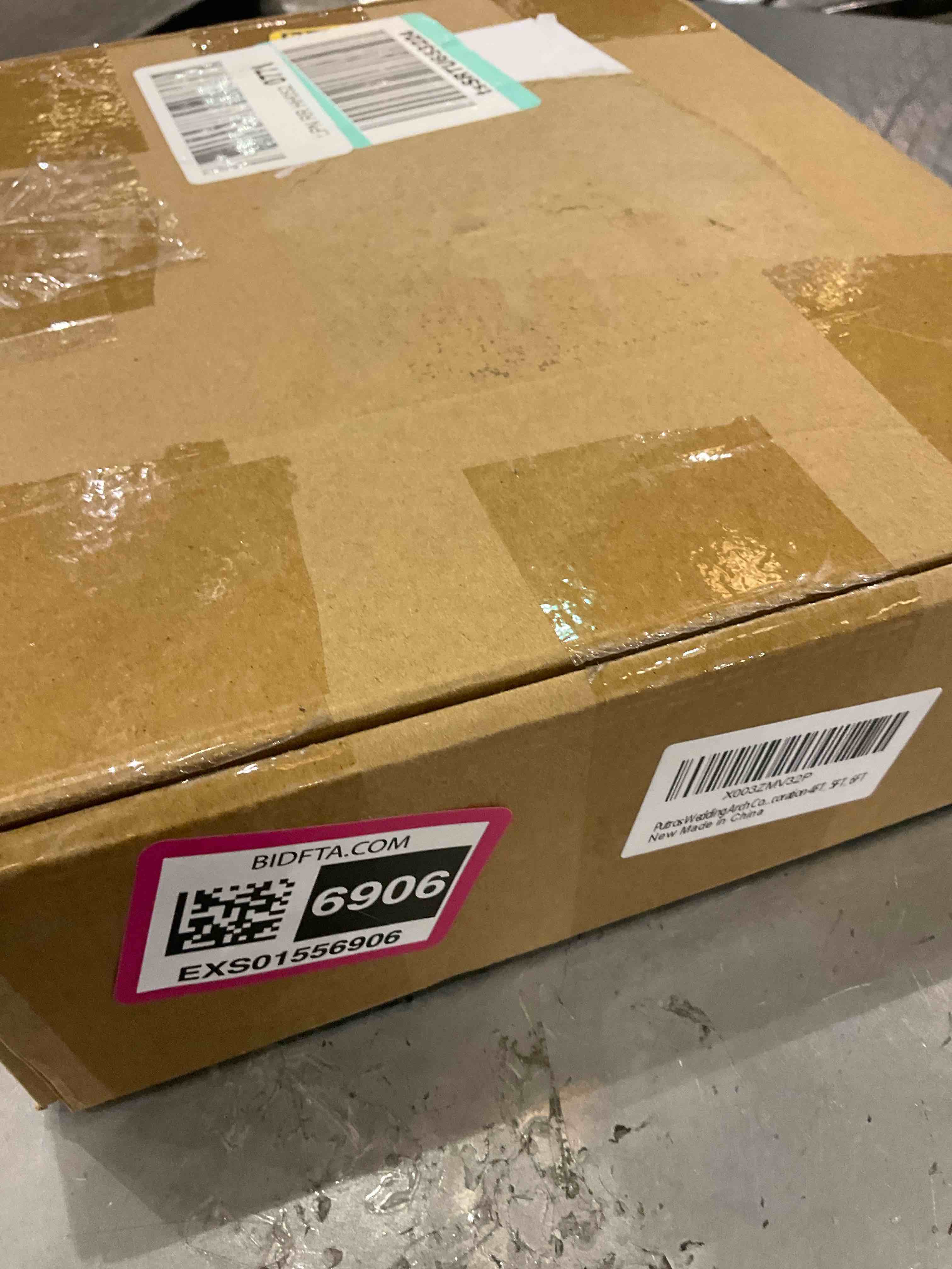 https://s3.amazonaws.com/lotting-images-prod/BargainHunt/EXS01556906_1715095152862.jpeg