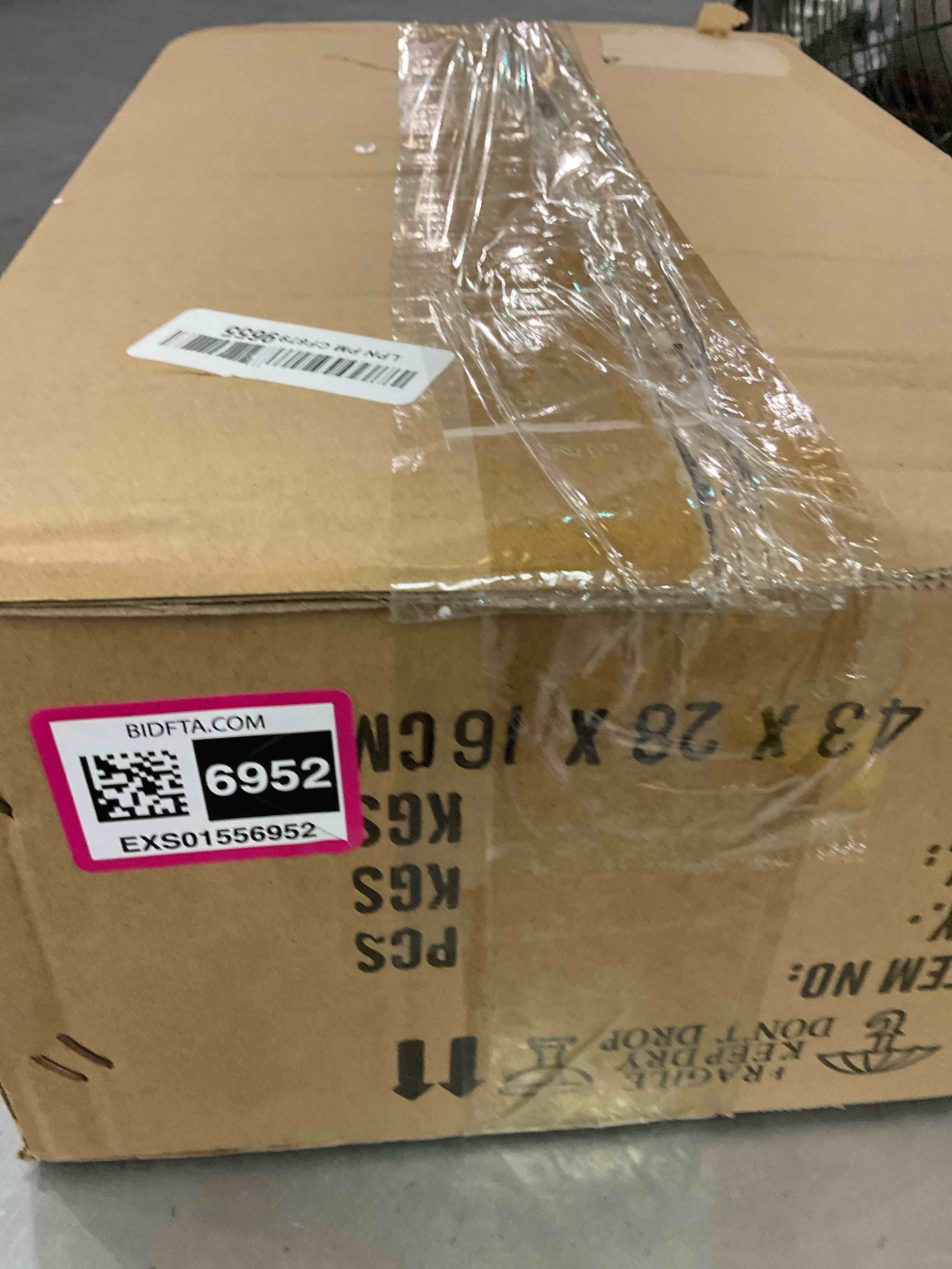 https://s3.amazonaws.com/lotting-images-prod/BargainHunt/EXS01556952_1715100787116.jpeg