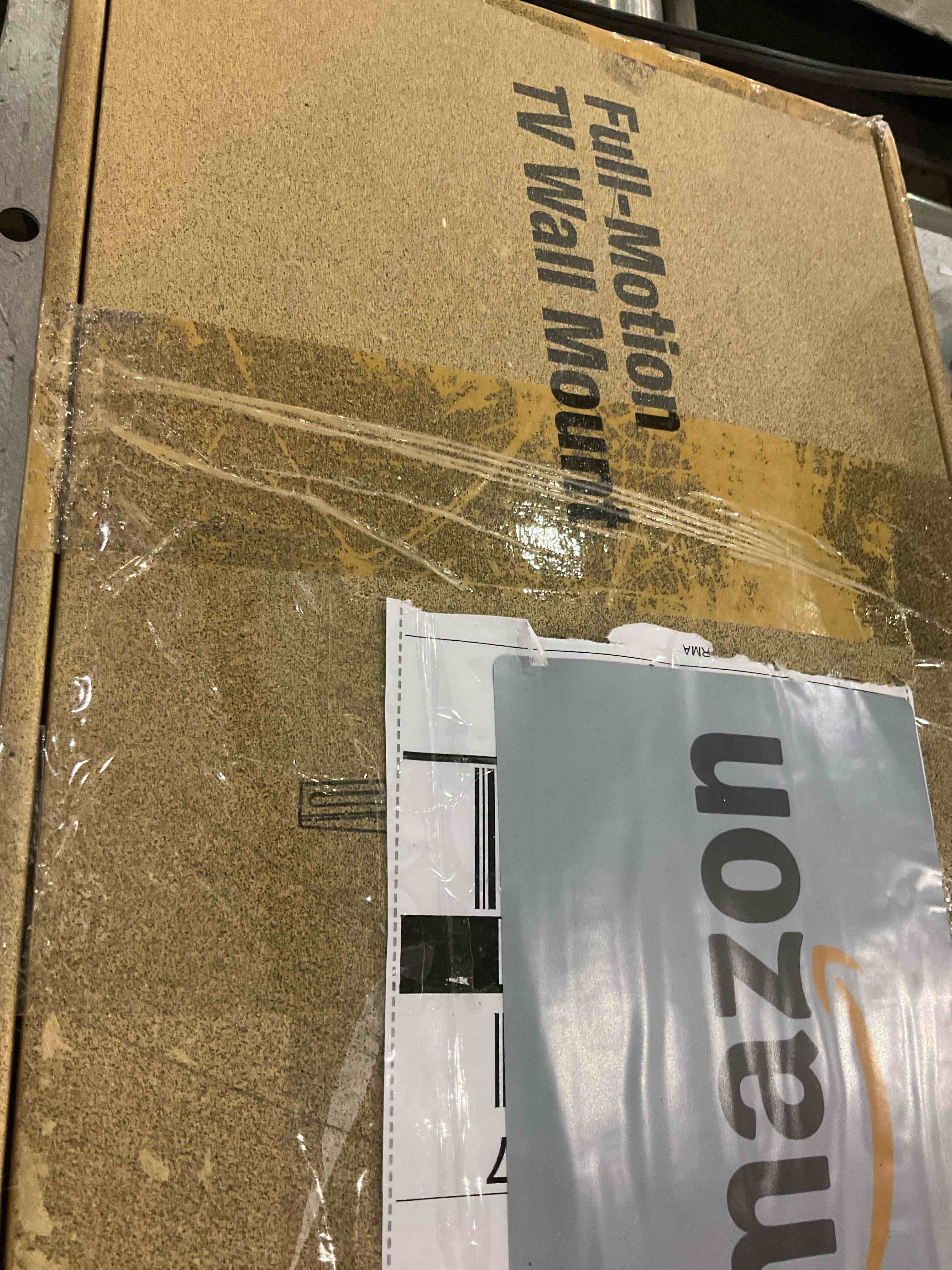 https://s3.amazonaws.com/lotting-images-prod/BargainHunt/EXS01557071_1714477474551.jpeg