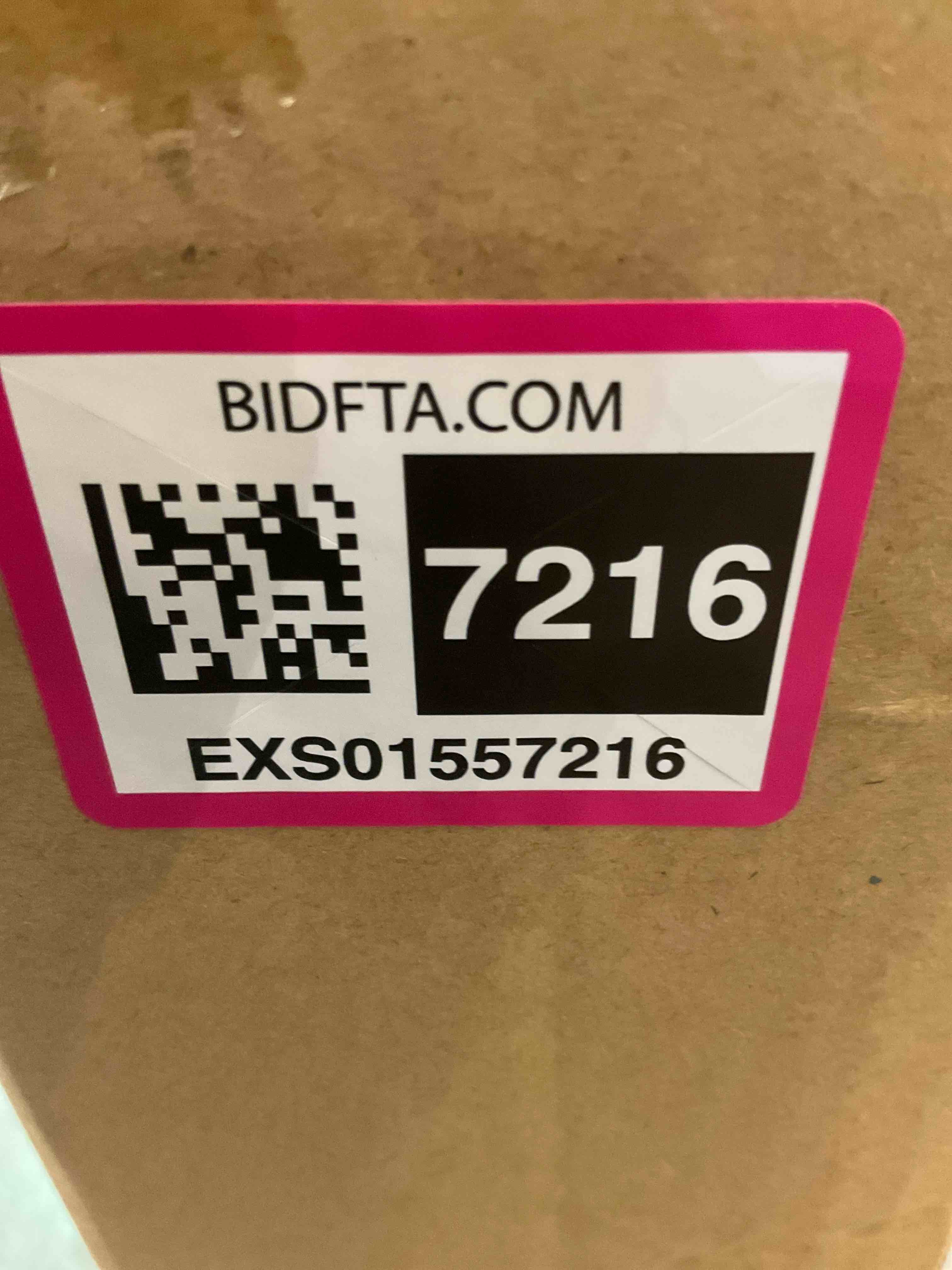 https://s3.amazonaws.com/lotting-images-prod/BargainHunt/EXS01557216_1714664818778.jpeg