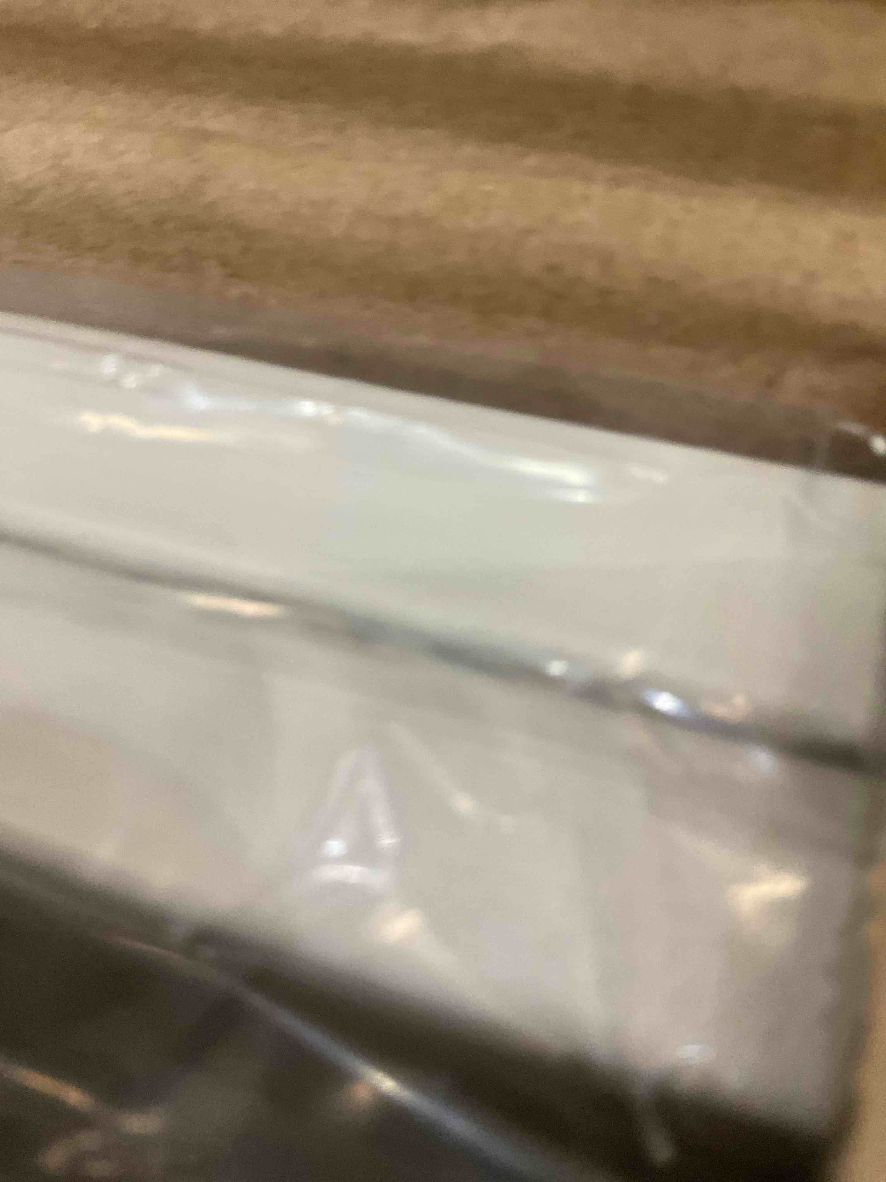 https://s3.amazonaws.com/lotting-images-prod/BargainHunt/EXS01557613_1714669798552.jpeg
