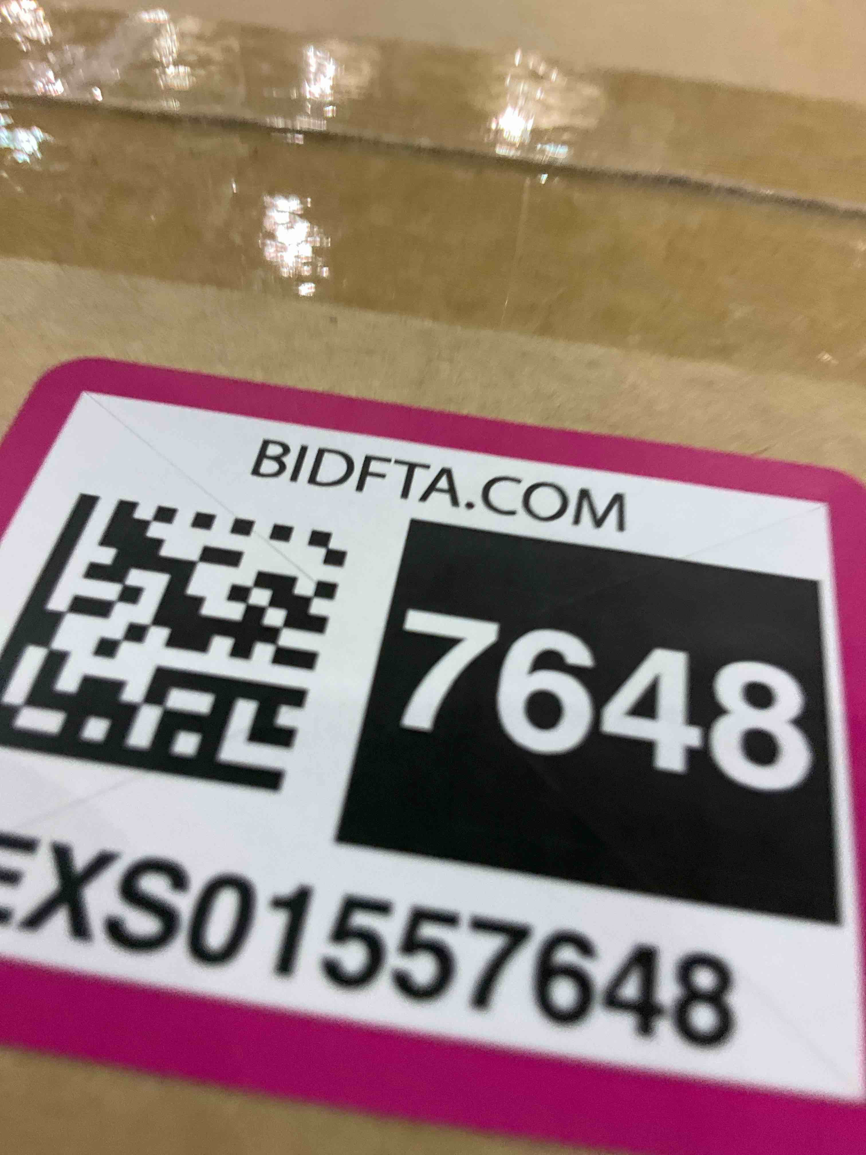 https://s3.amazonaws.com/lotting-images-prod/BargainHunt/EXS01557648_1714735738032.jpeg