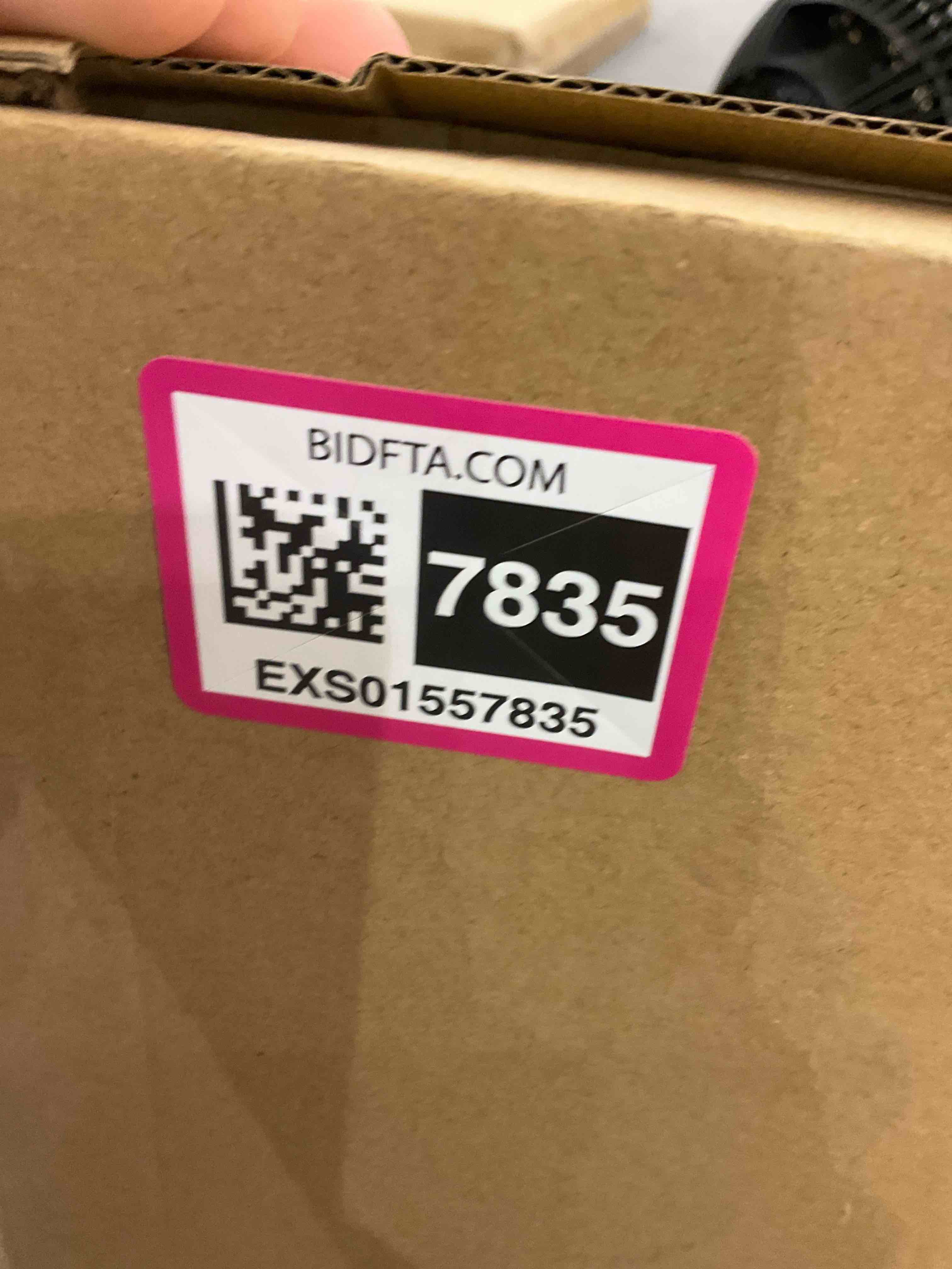 https://s3.amazonaws.com/lotting-images-prod/BargainHunt/EXS01557835_1715005058374.jpeg