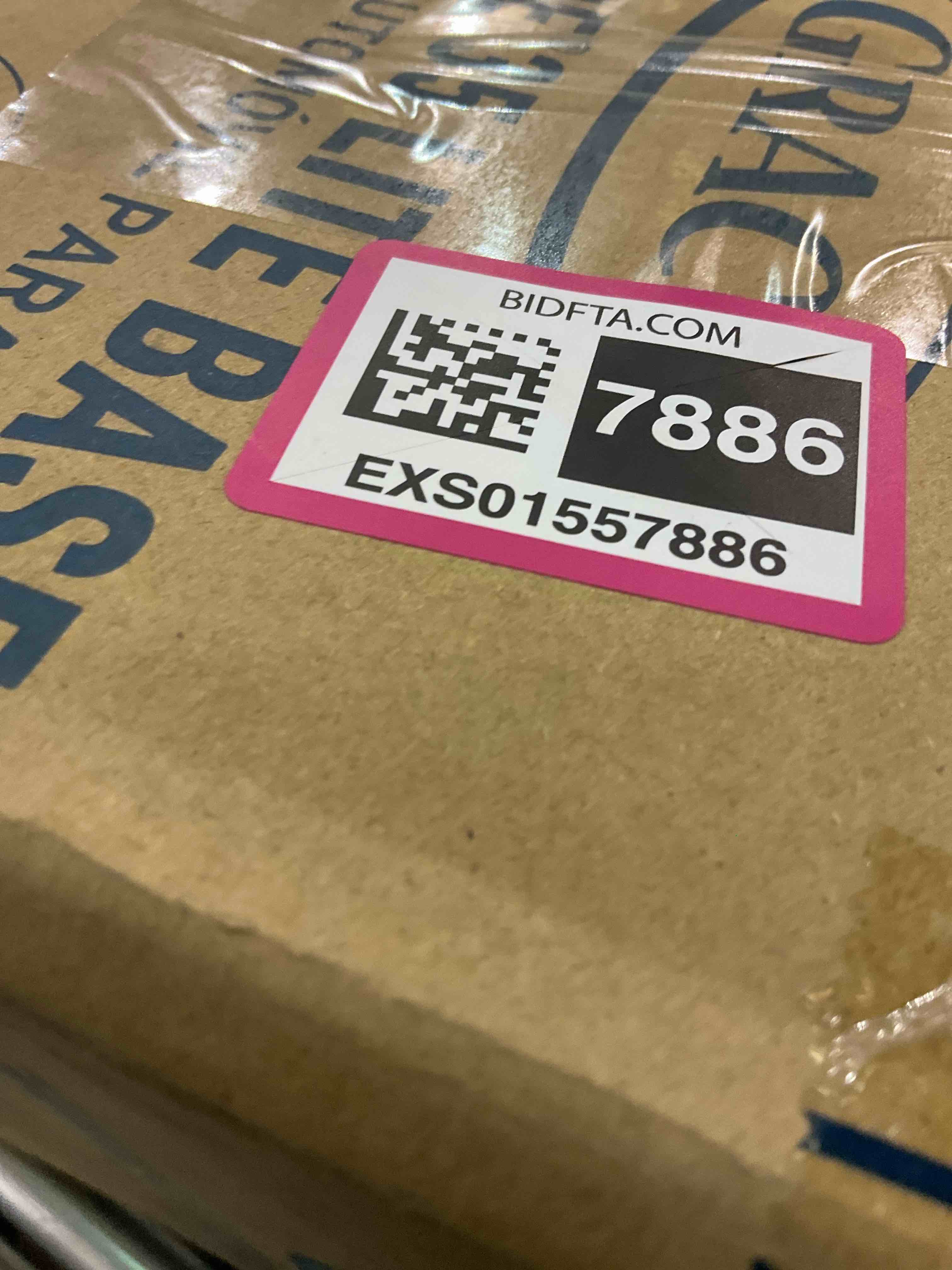 https://s3.amazonaws.com/lotting-images-prod/BargainHunt/EXS01557886_1715016947627.jpeg