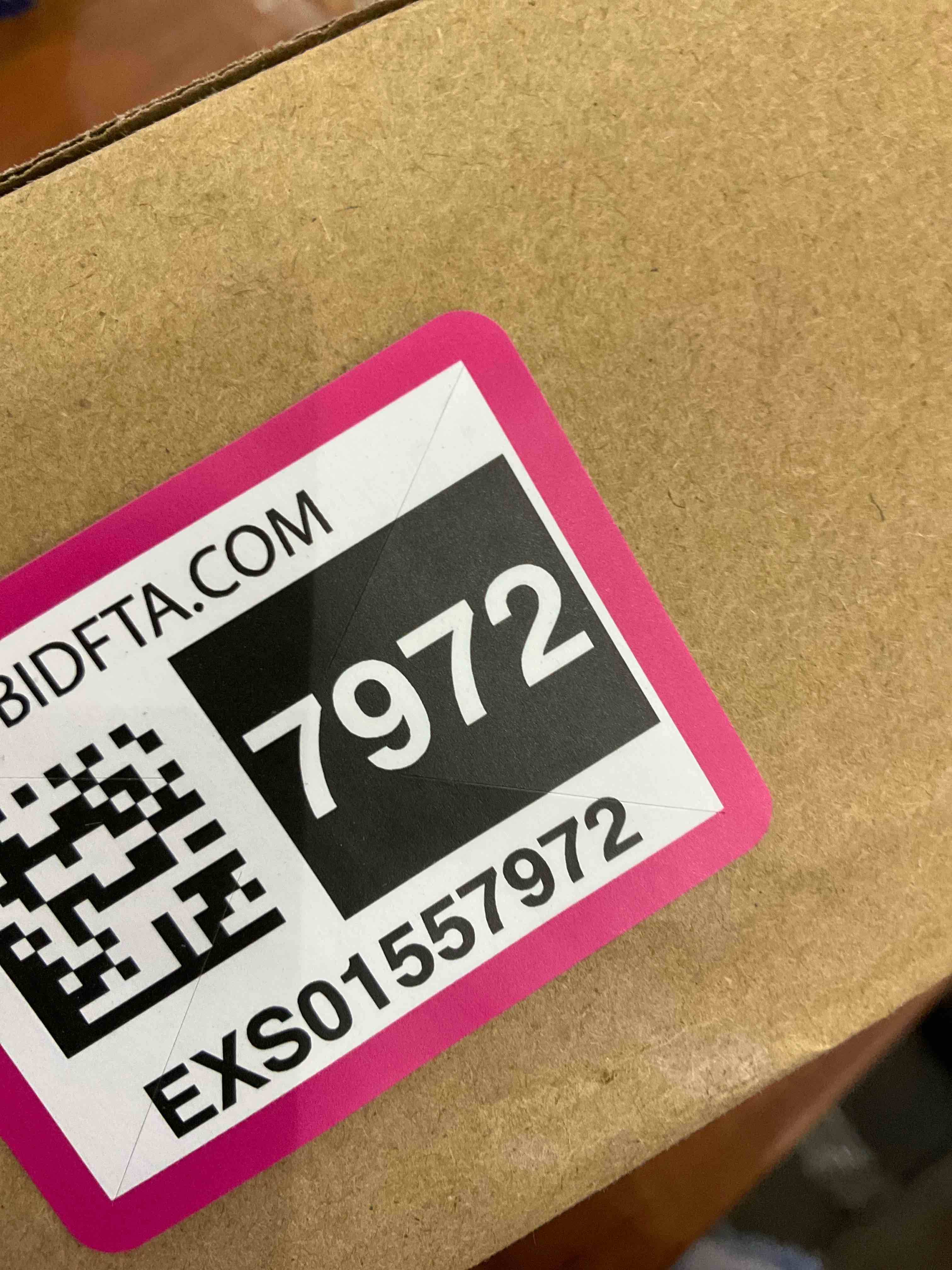 https://s3.amazonaws.com/lotting-images-prod/BargainHunt/EXS01557972_1715091324804.jpeg