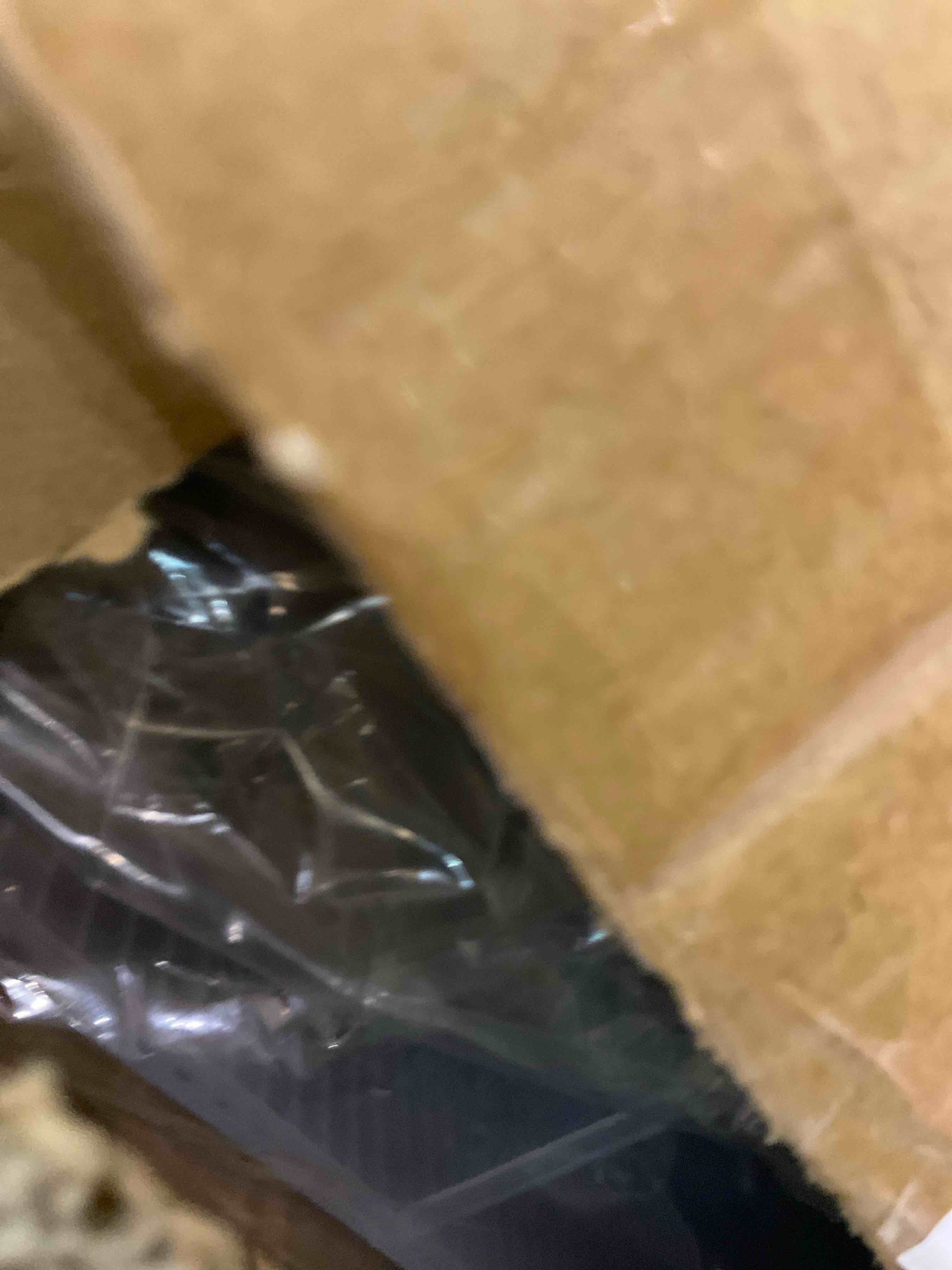 https://s3.amazonaws.com/lotting-images-prod/BargainHunt/EXS01557987_1715093461851.jpeg