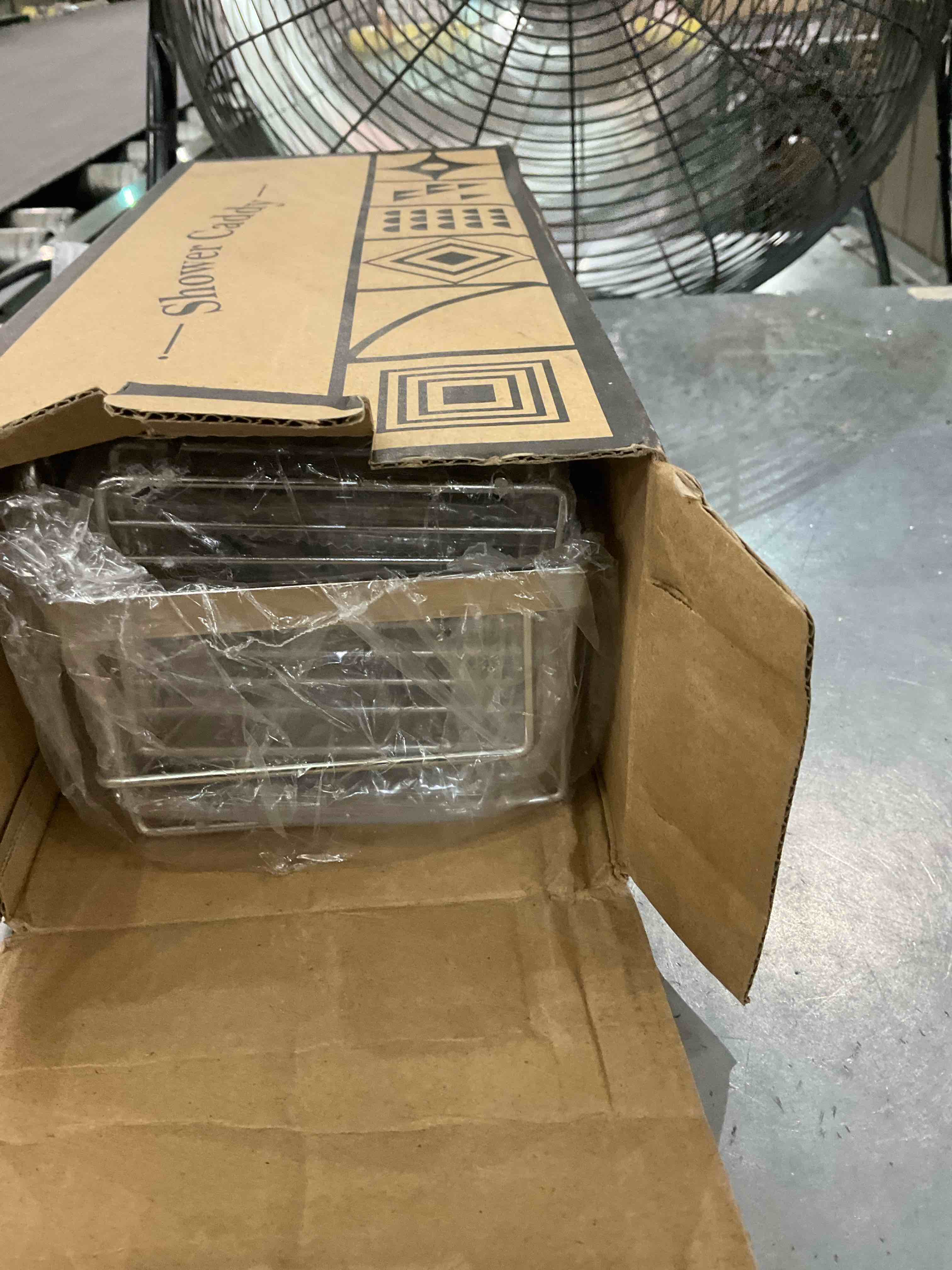 https://s3.amazonaws.com/lotting-images-prod/BargainHunt/EXS01558028_1715791152326.jpeg