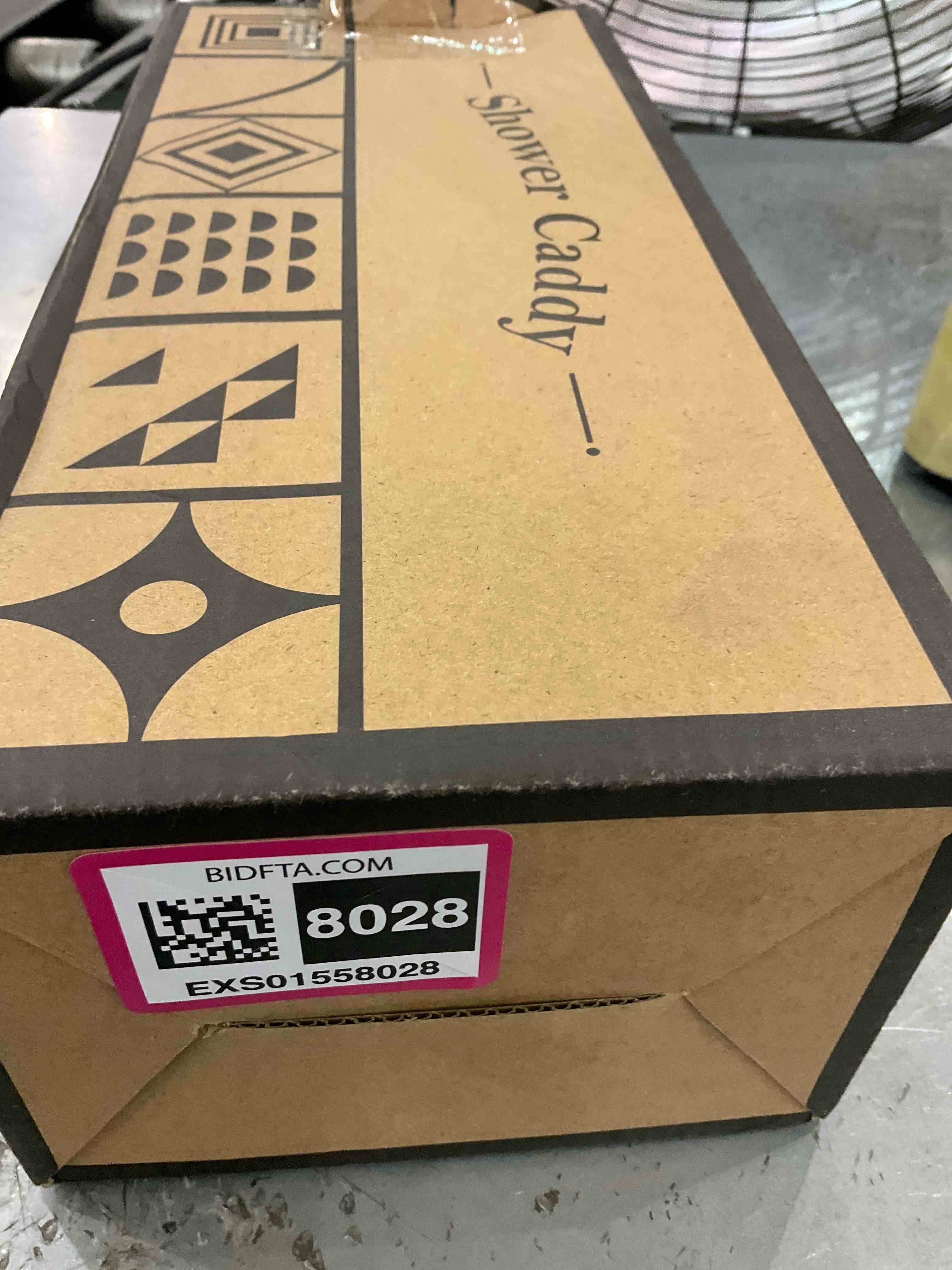 https://s3.amazonaws.com/lotting-images-prod/BargainHunt/EXS01558028_1715791171514.jpeg