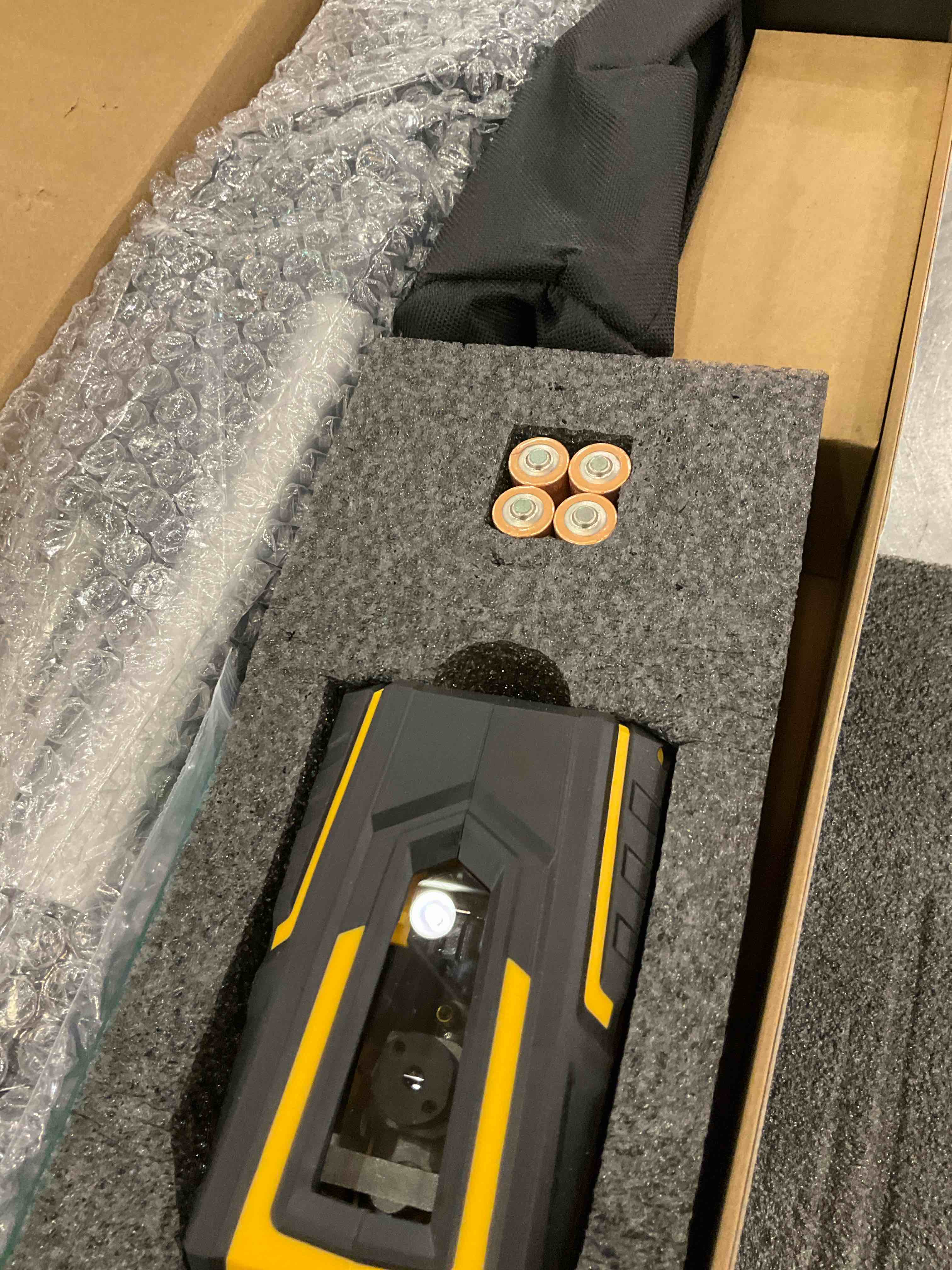 prexiso green beam self leveling 360 degree cross line laser