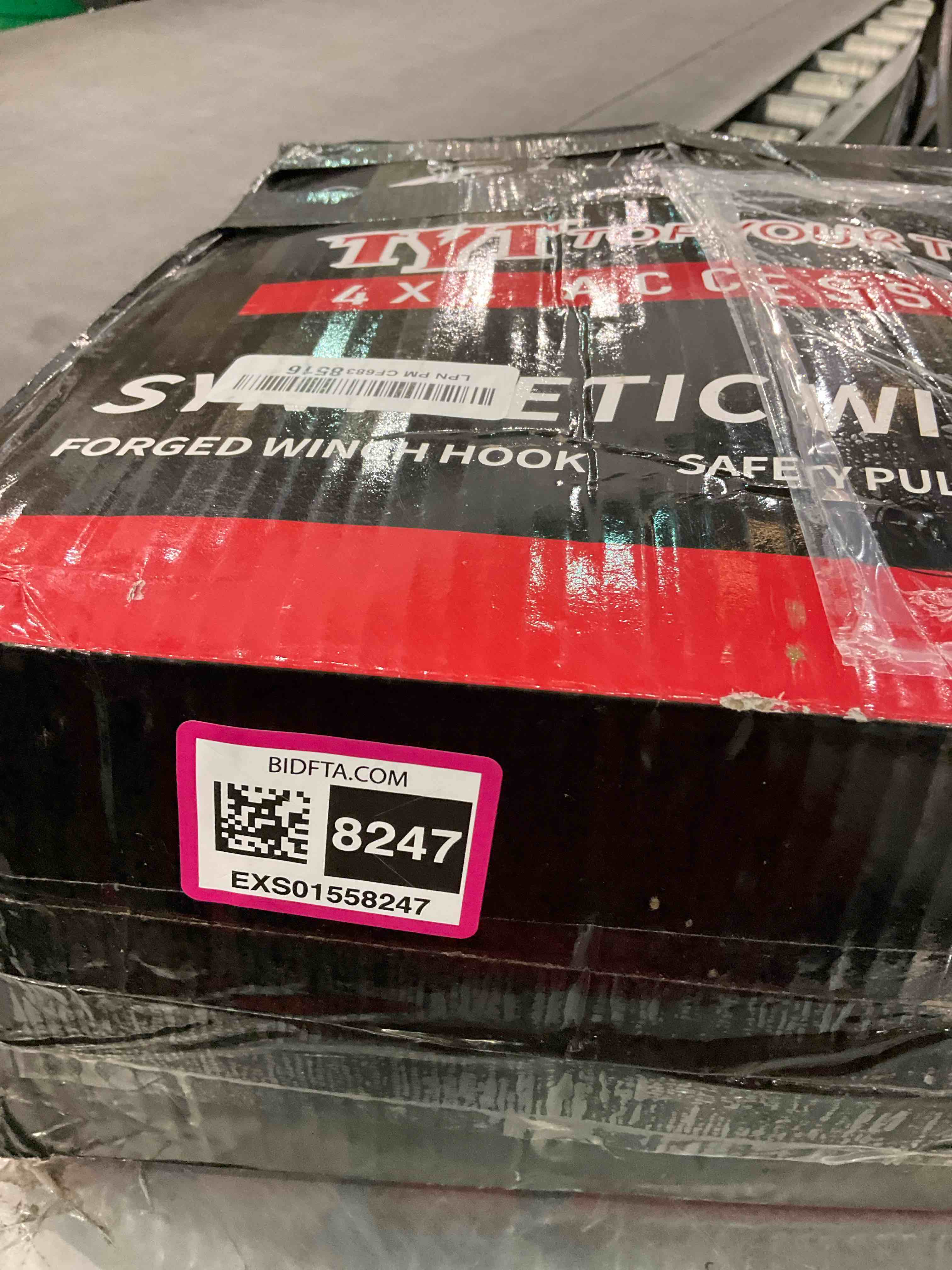https://s3.amazonaws.com/lotting-images-prod/BargainHunt/EXS01558247_1715868443970.jpeg