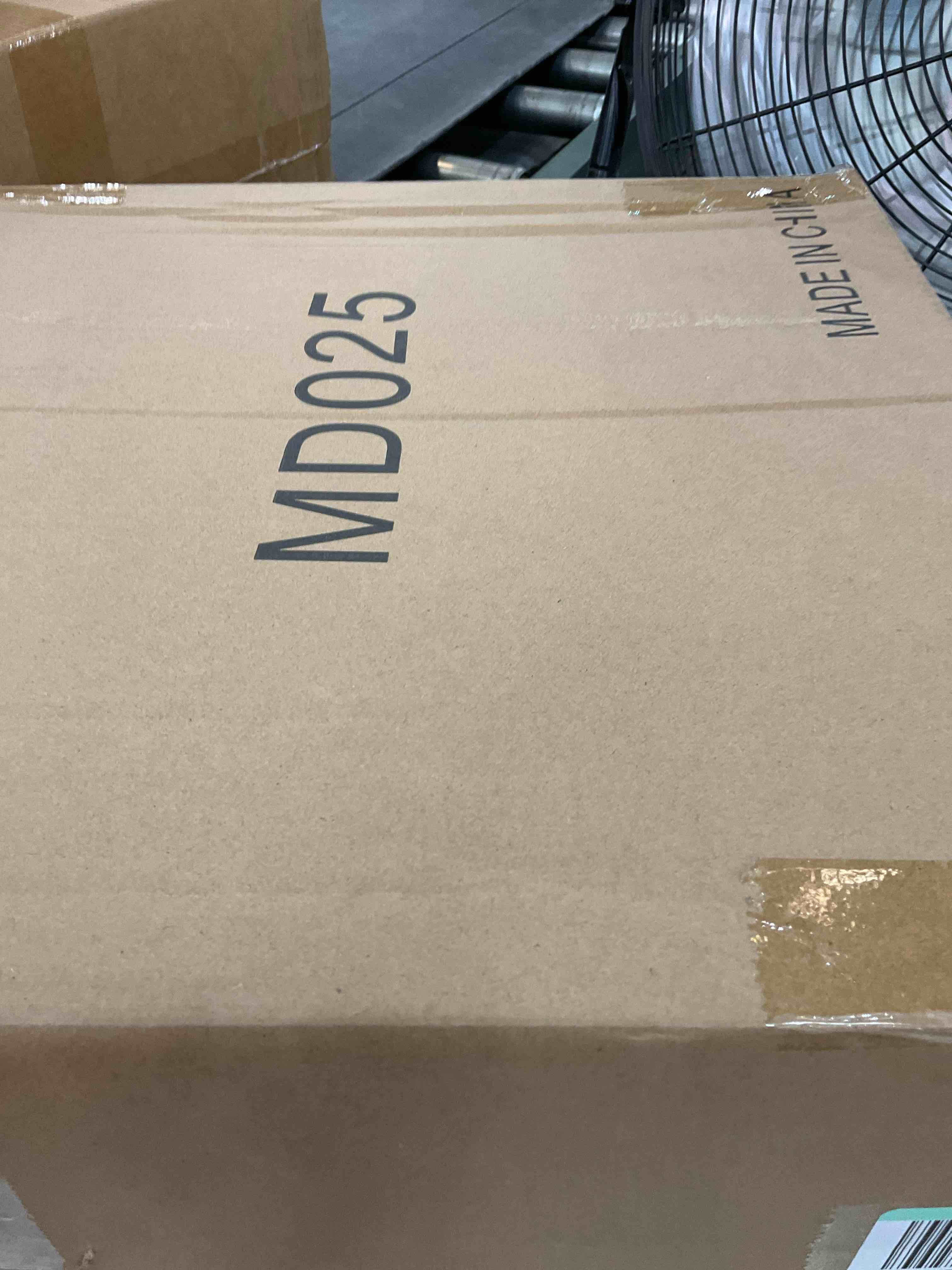 https://s3.amazonaws.com/lotting-images-prod/BargainHunt/EXS01558328_1715878543714.jpeg