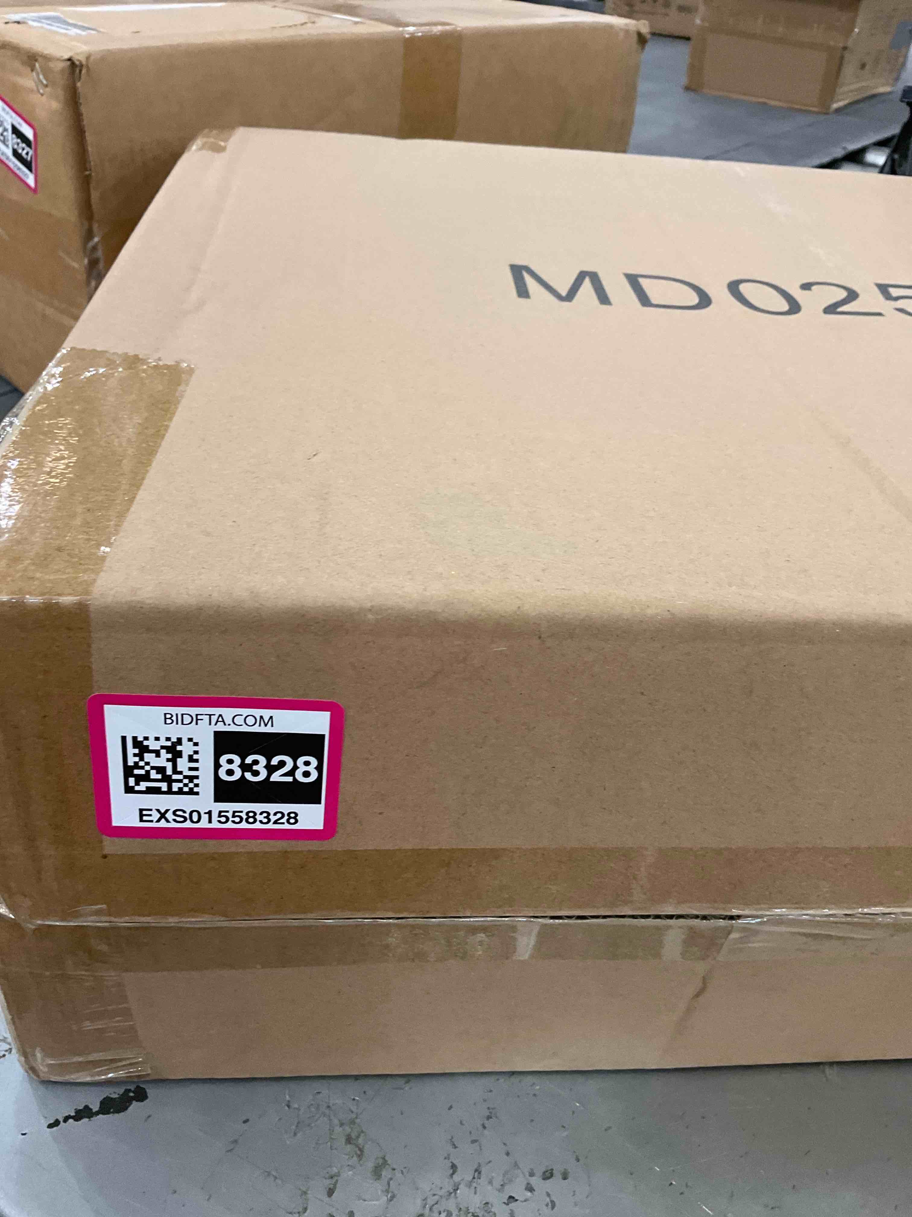 https://s3.amazonaws.com/lotting-images-prod/BargainHunt/EXS01558328_1715878553544.jpeg