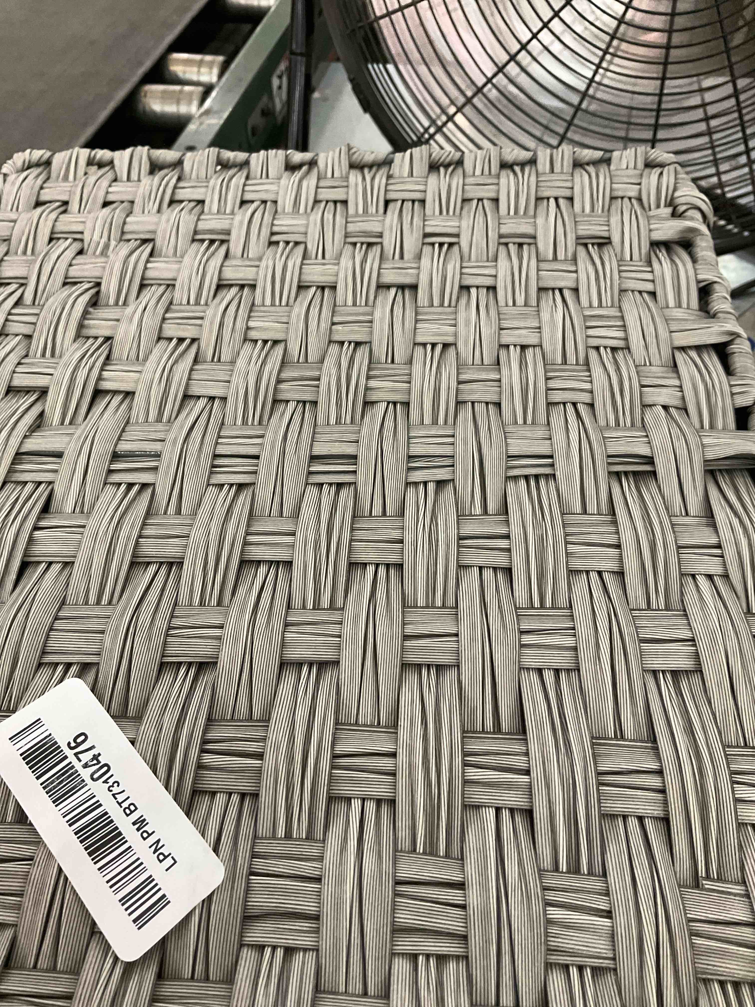 https://s3.amazonaws.com/lotting-images-prod/BargainHunt/EXS01558342_1715879495379.jpeg