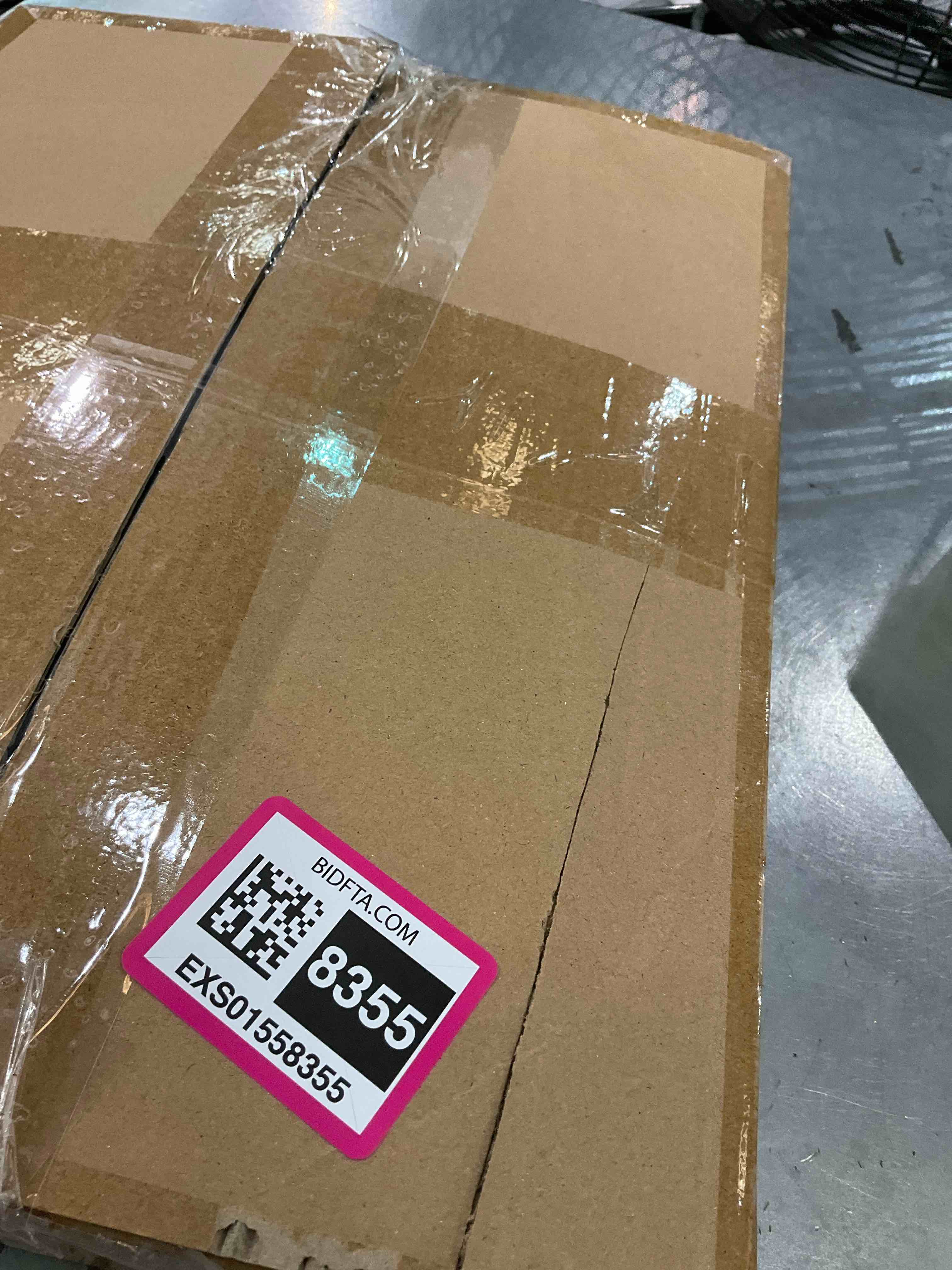 https://s3.amazonaws.com/lotting-images-prod/BargainHunt/EXS01558355_1715880449412.jpeg
