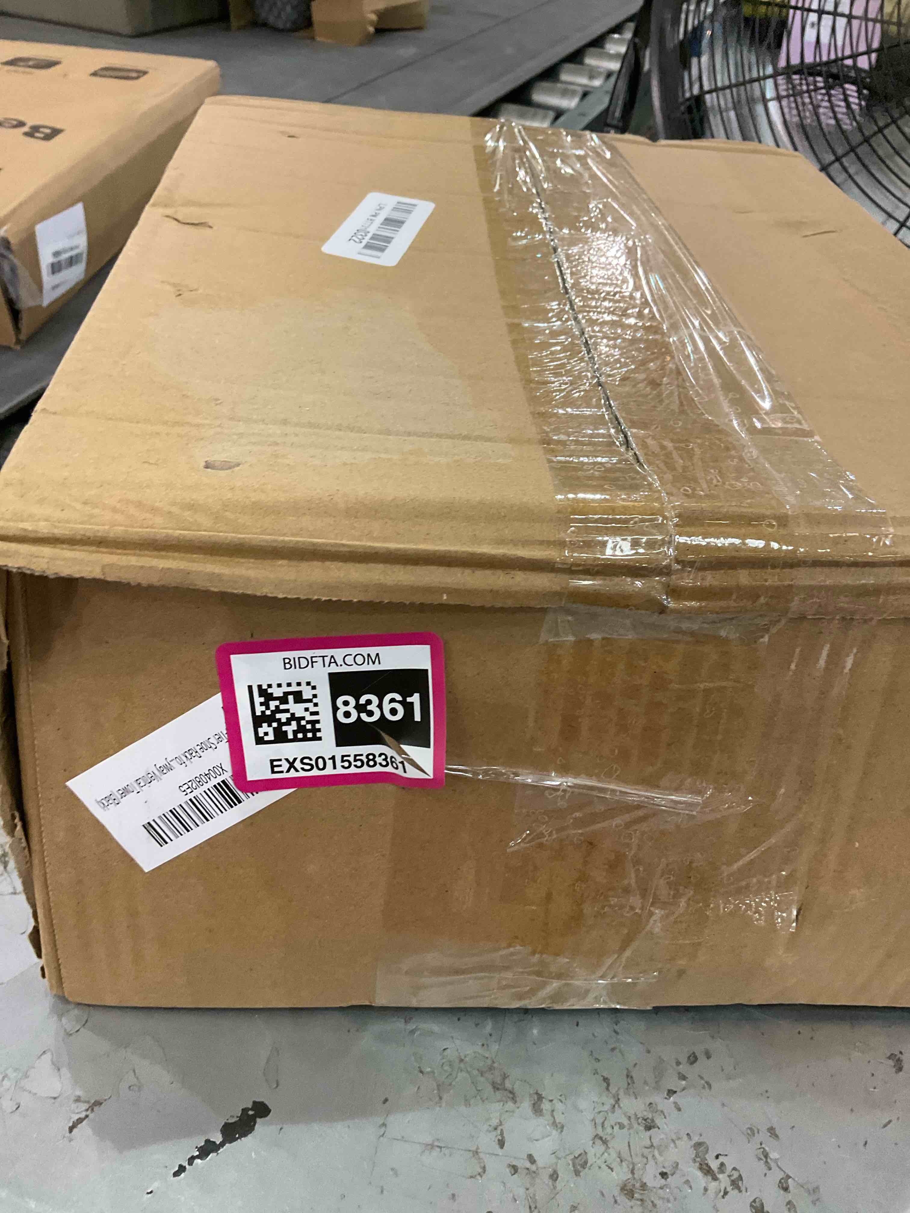 https://s3.amazonaws.com/lotting-images-prod/BargainHunt/EXS01558361_1715880893146.jpeg
